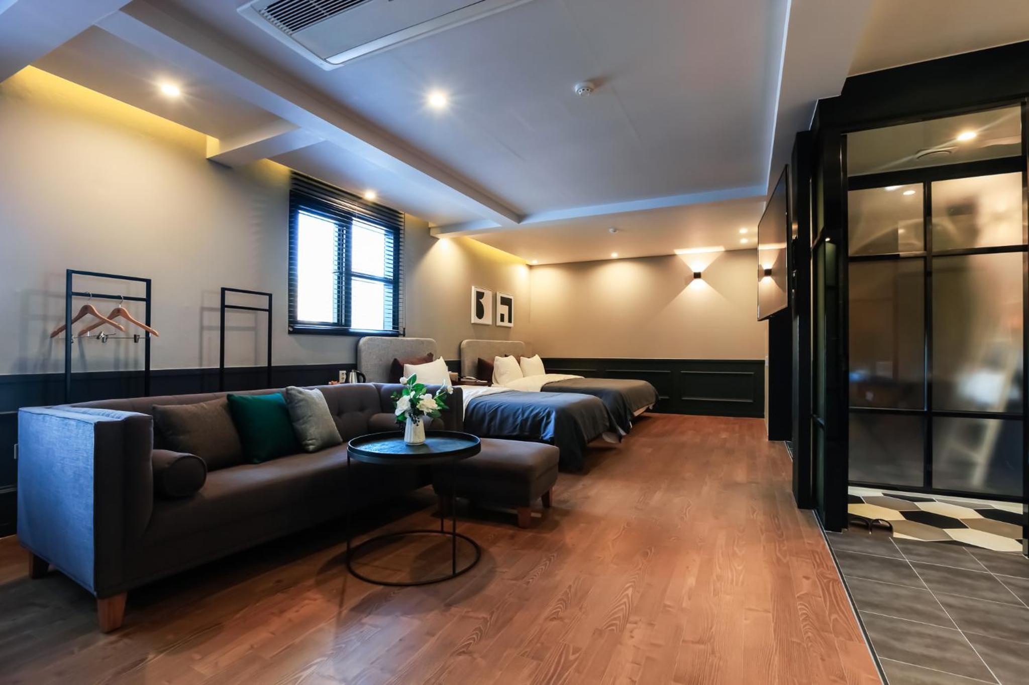 Premium Suite