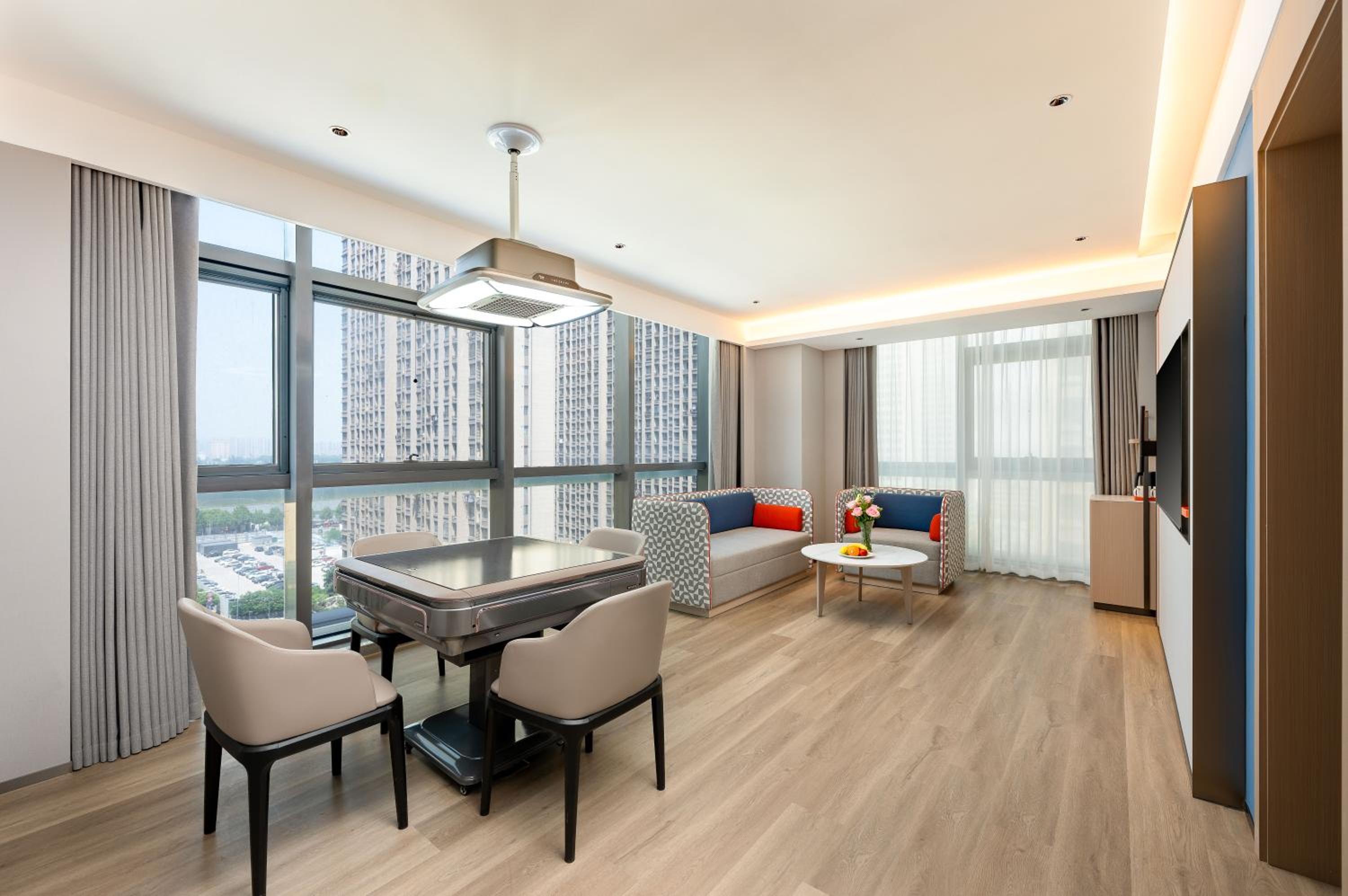 One-Bedroom Suite photo 1