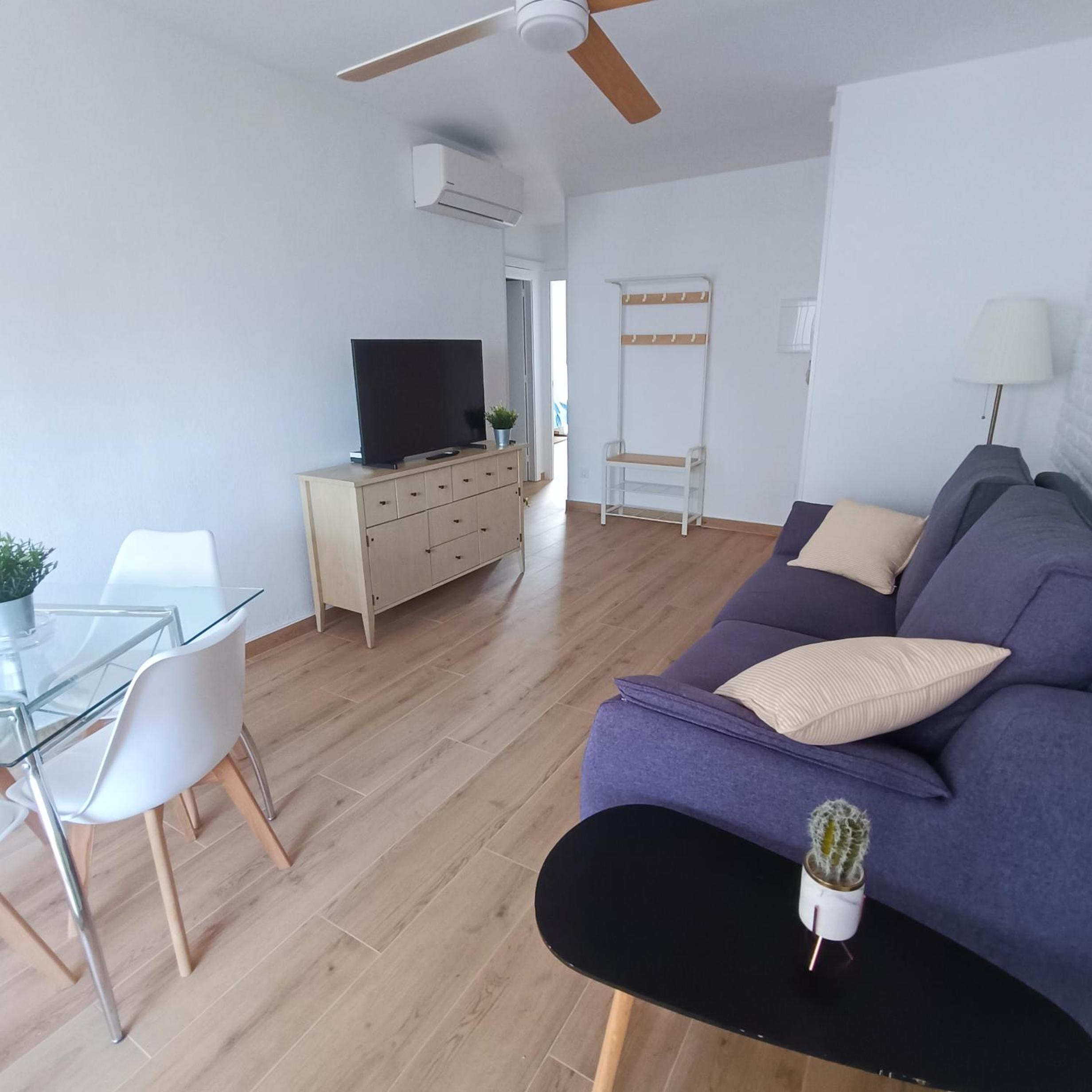 Apartamento con vista a la piscina