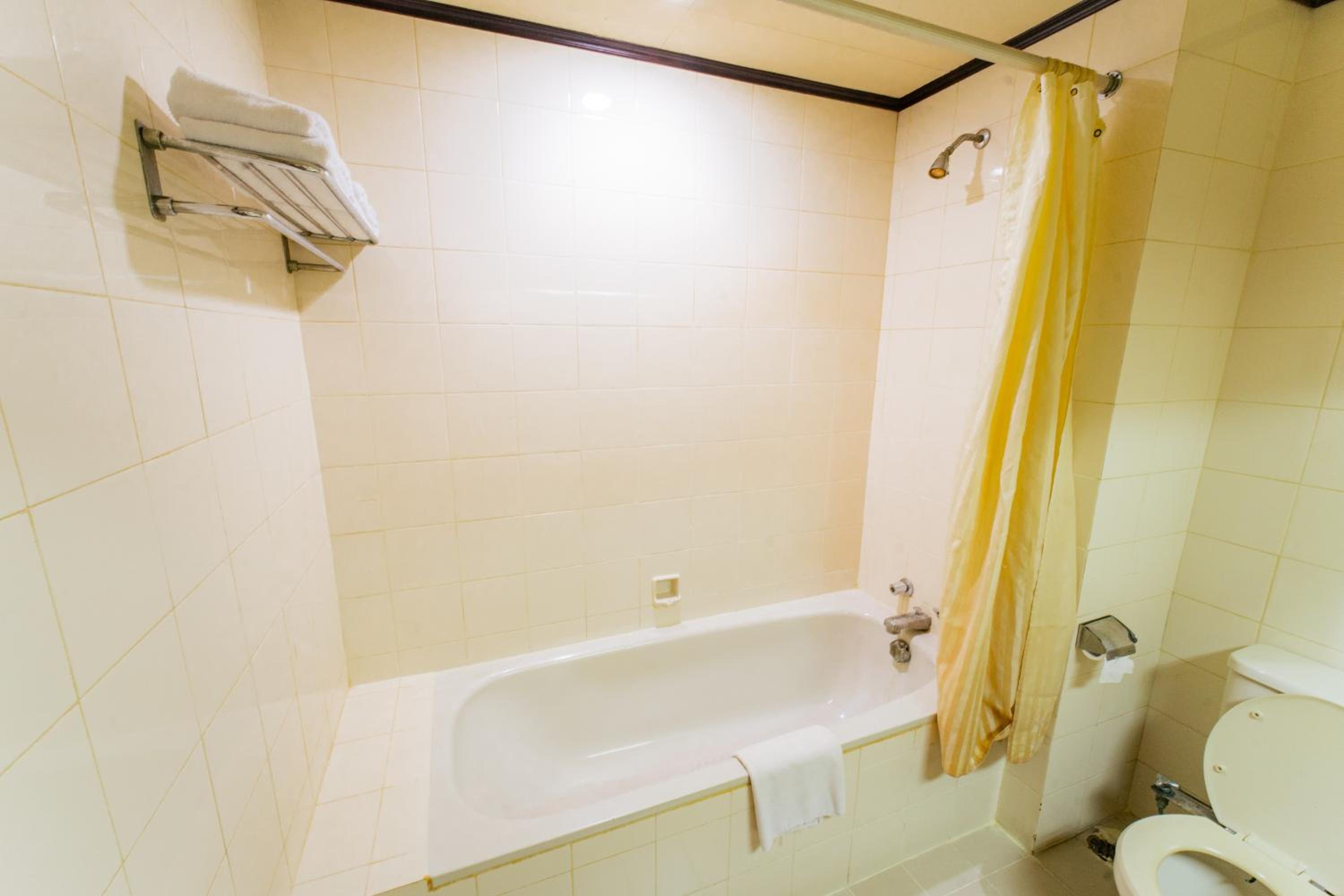Deluxe Twin Room photo 2