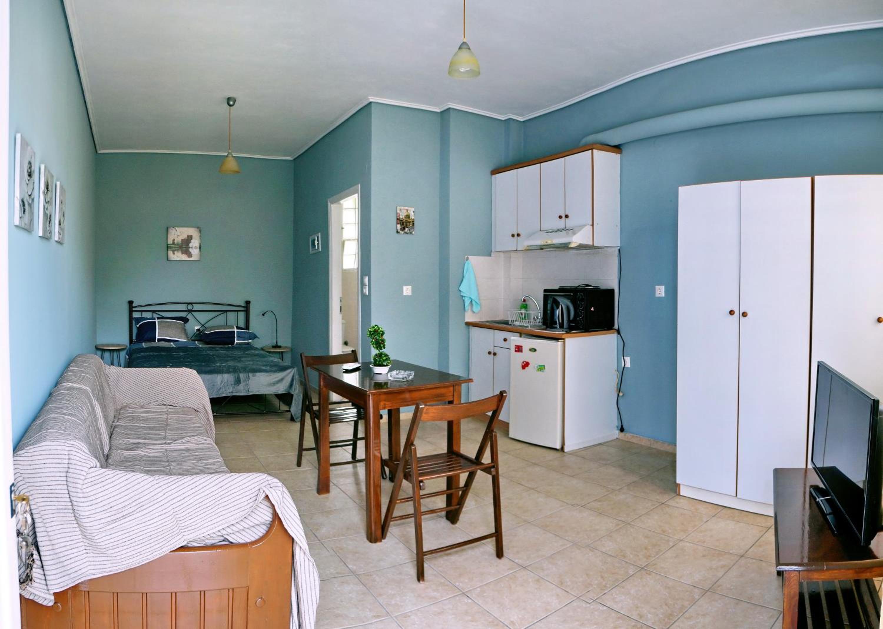 One-Bedroom Apartment