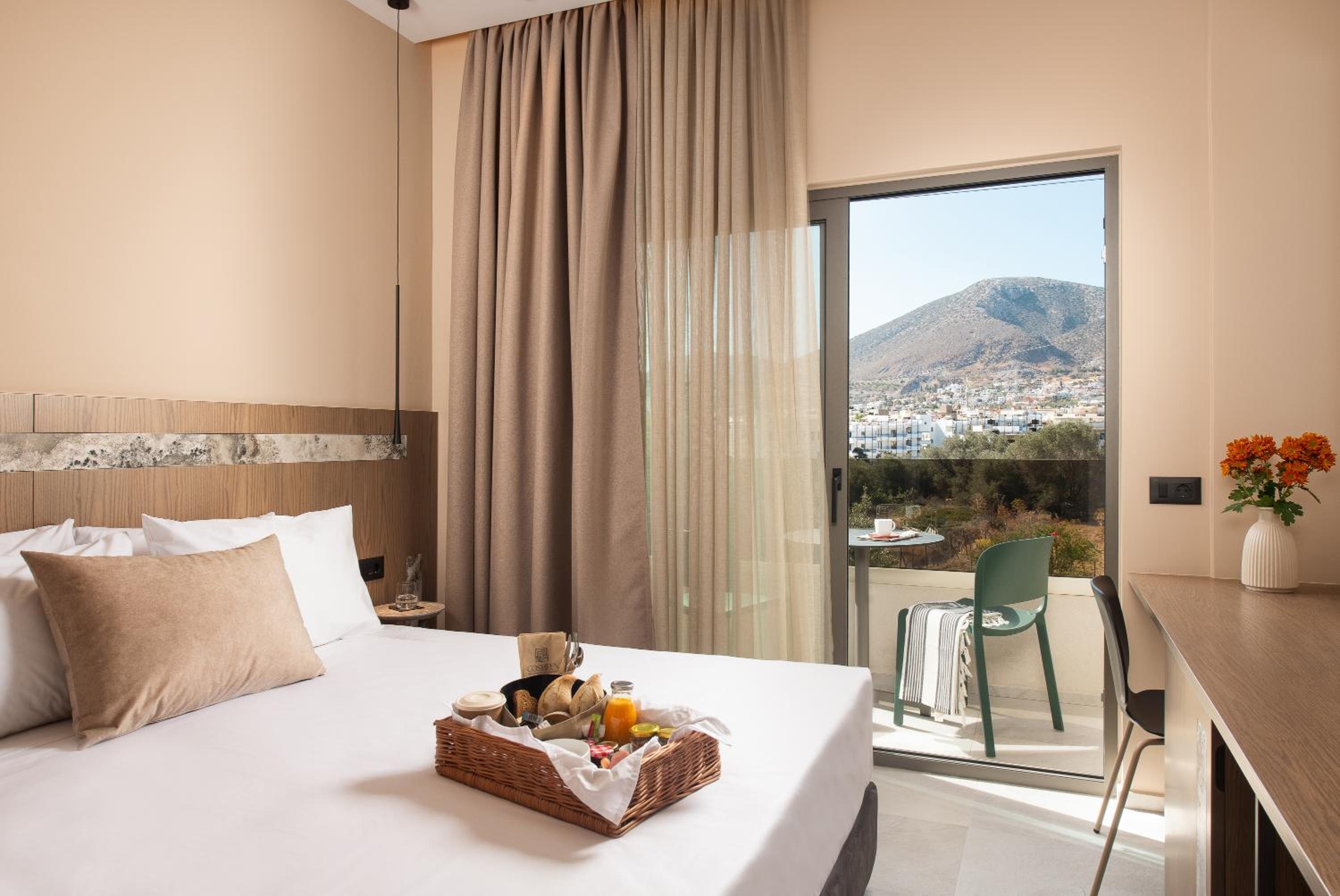 Comfort Room with City View - Photo 10