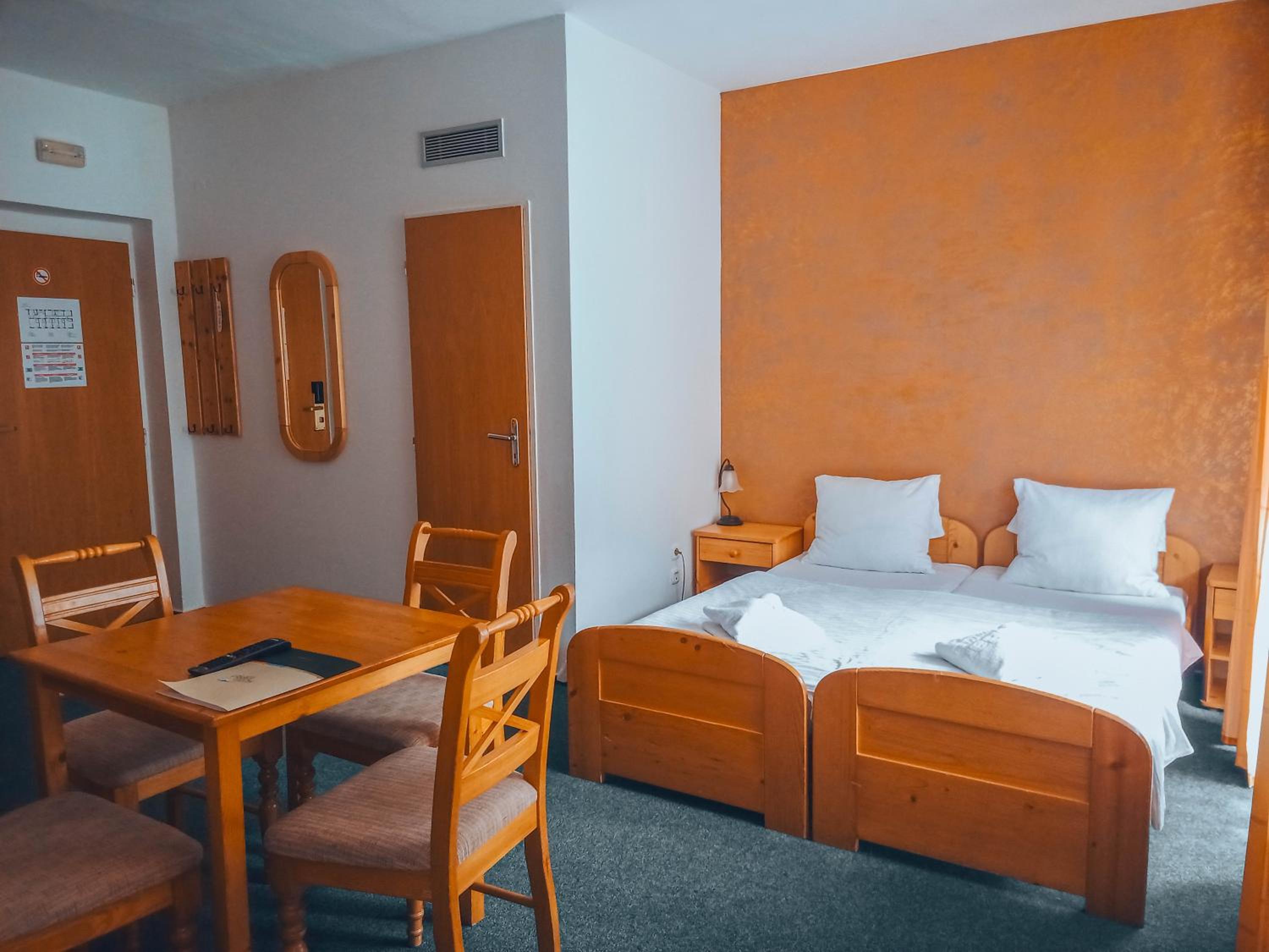 Double or Twin Room with Two Extra Beds photo 3