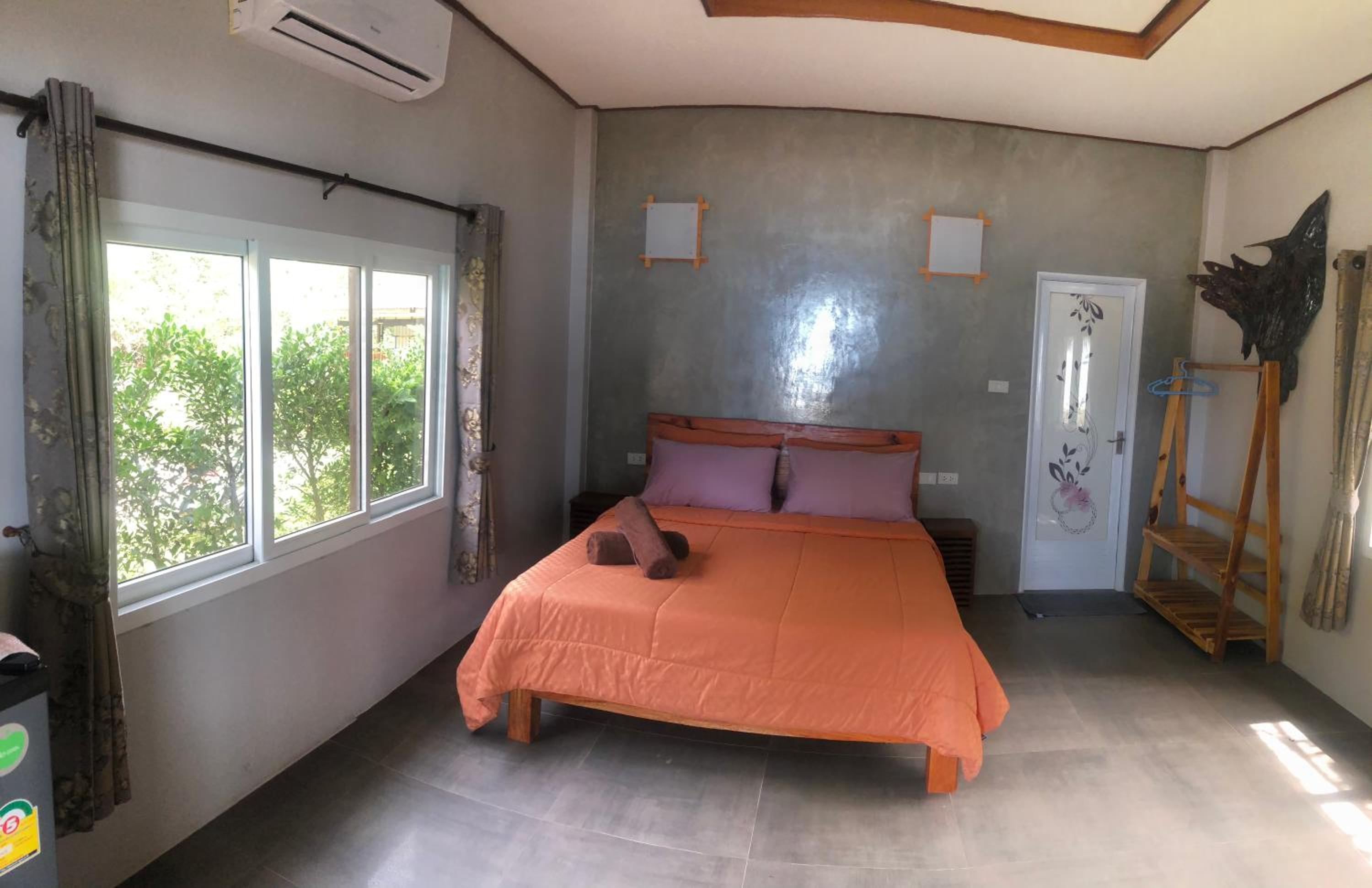 Bungalow - Beach Front - Photo 18