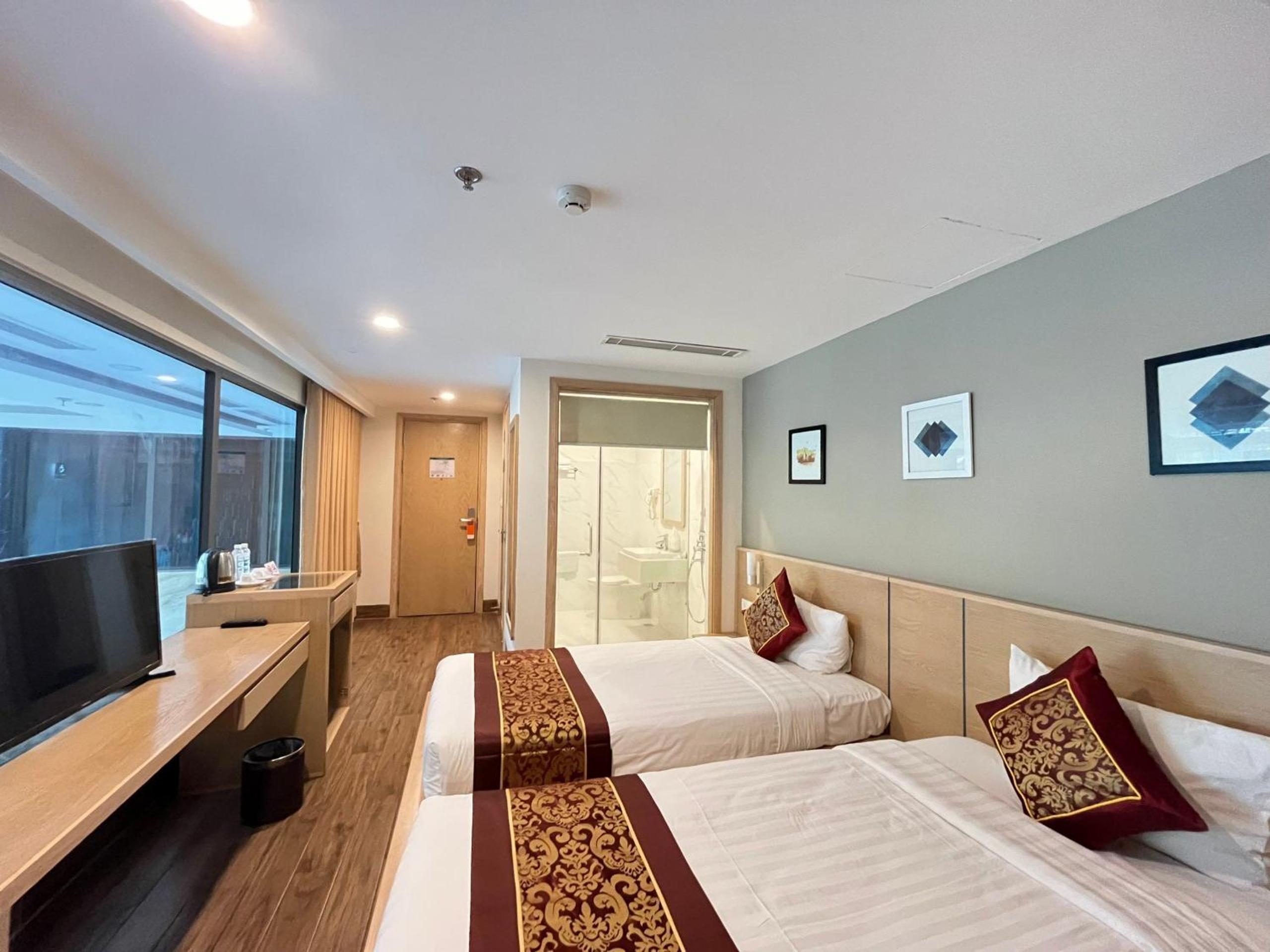 Twin Room with View