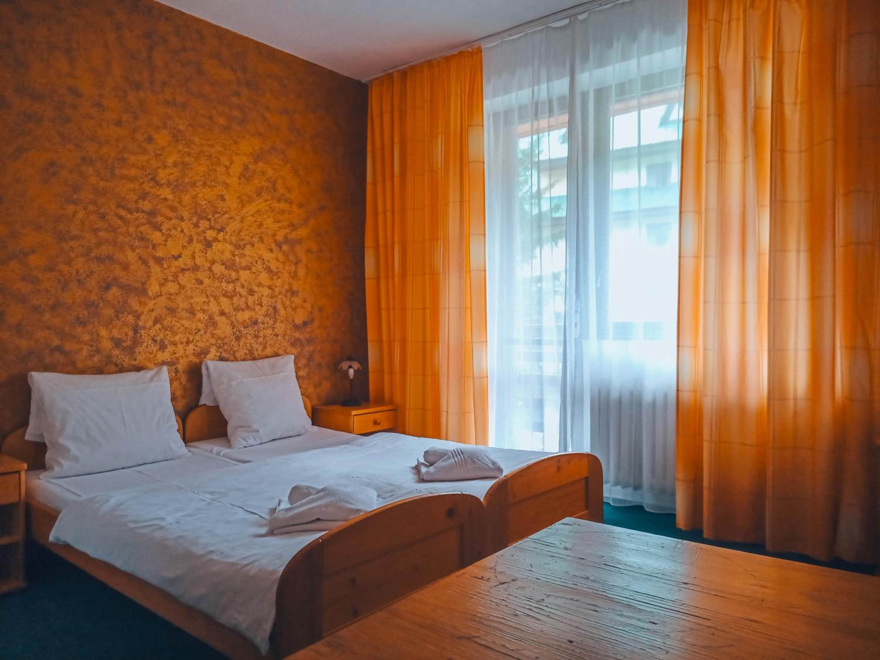 Double or Twin Room with Extra Bed photo 2