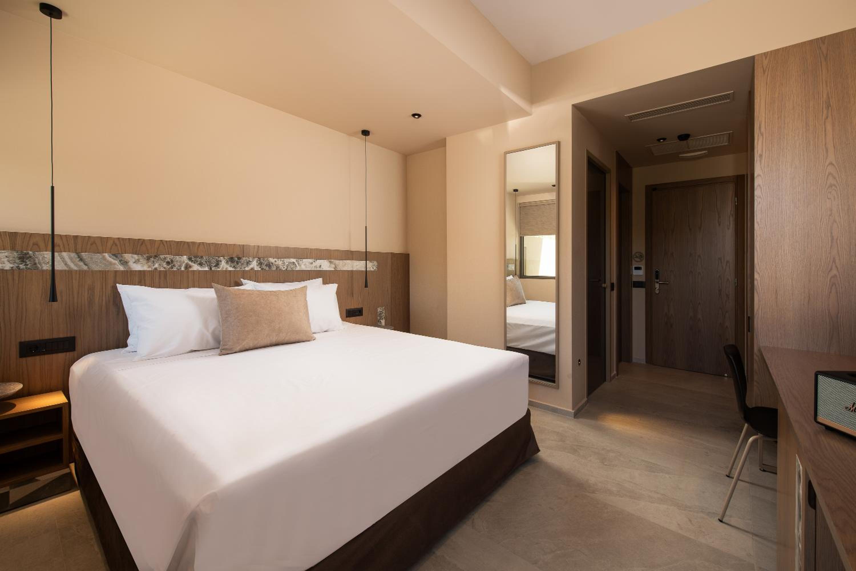 Premium Double Room with Outdoor Jacuzzi photo 1