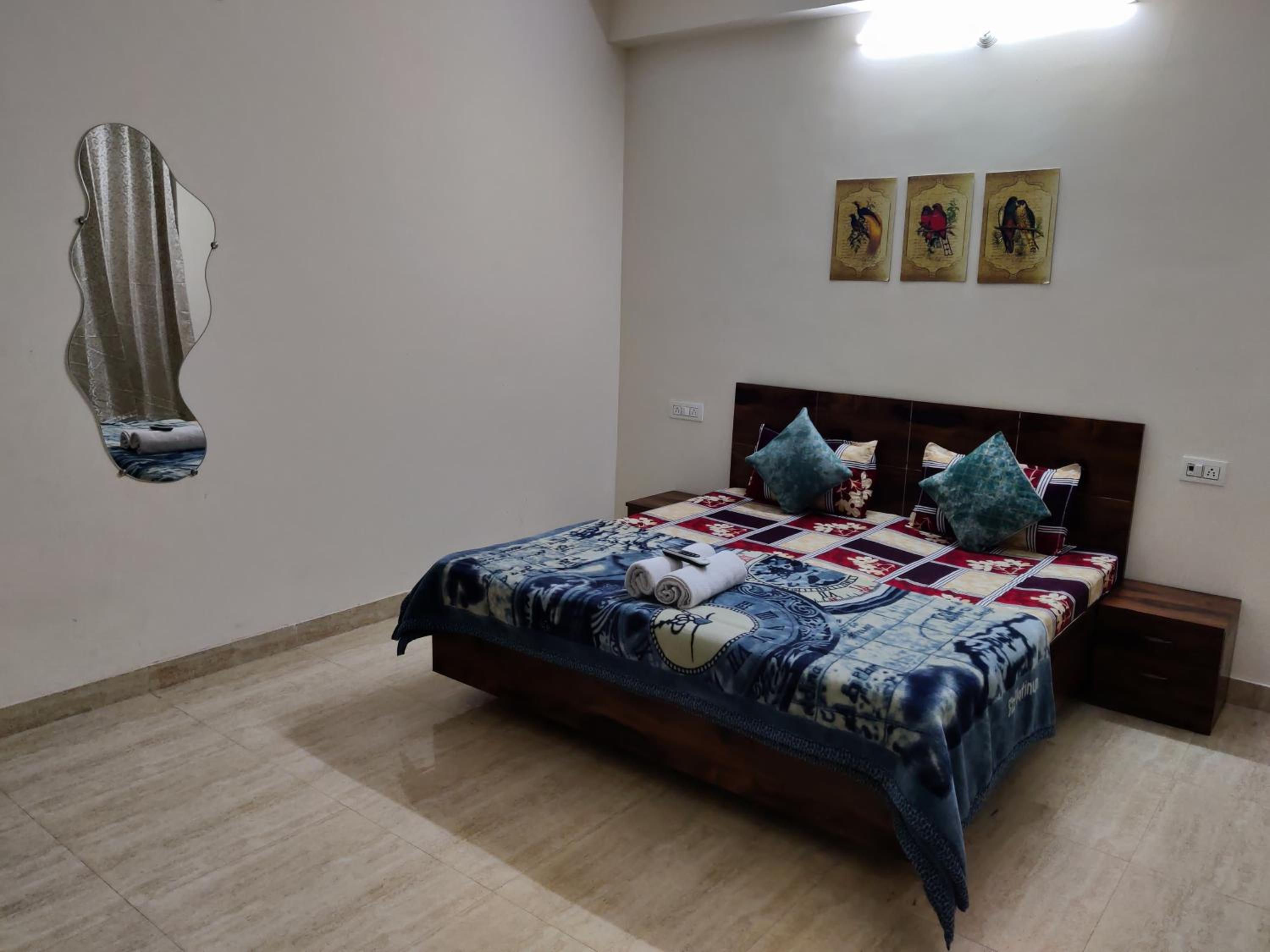 One-Bedroom Apartment photo 2