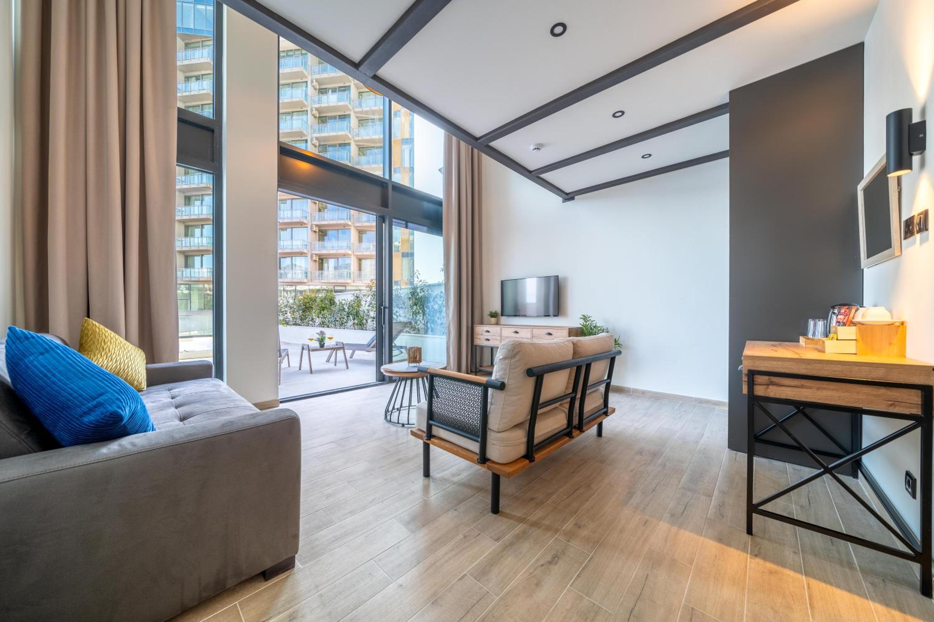 Duplex Suite