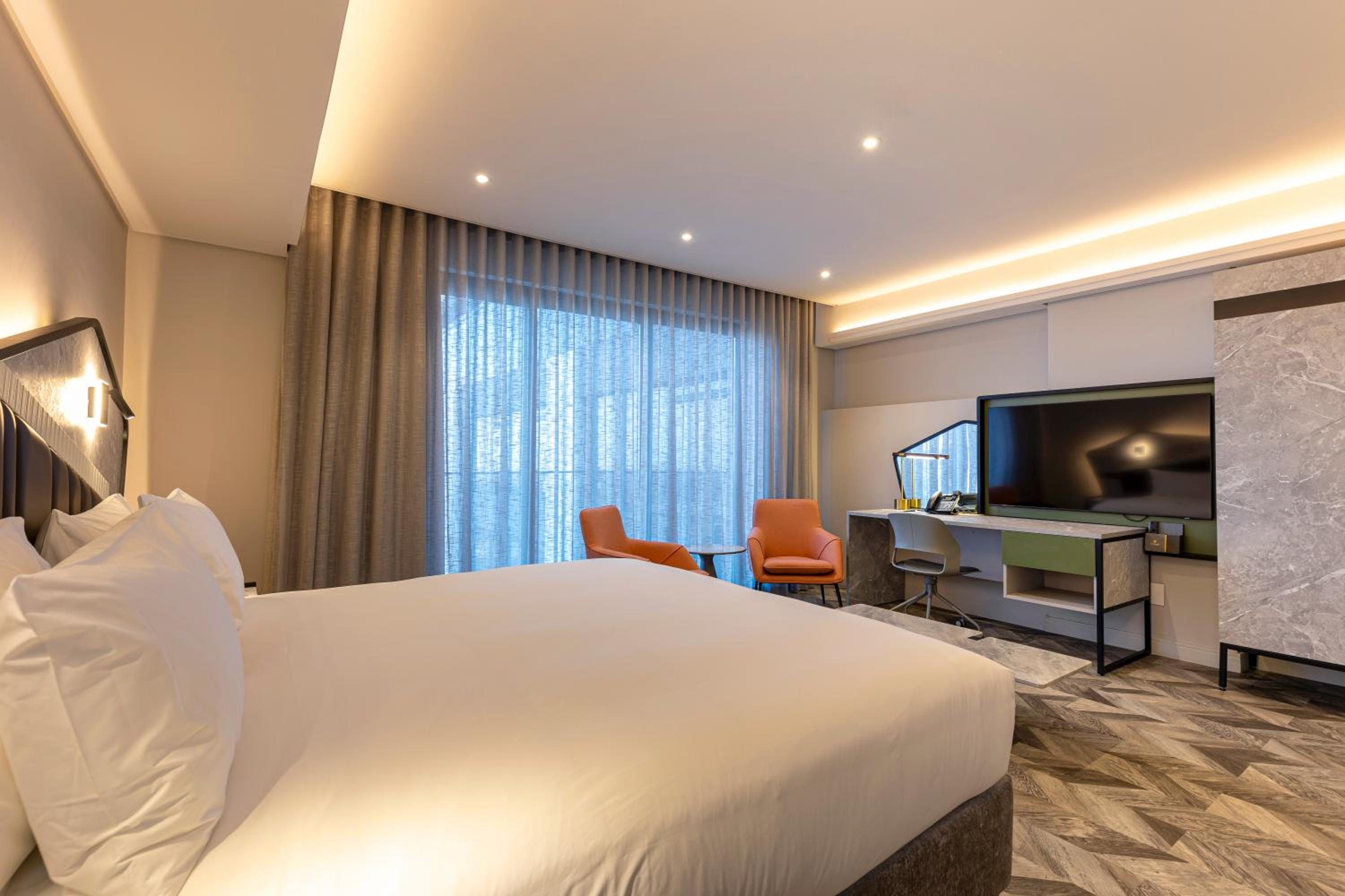Standard Twin Room - Photo 15