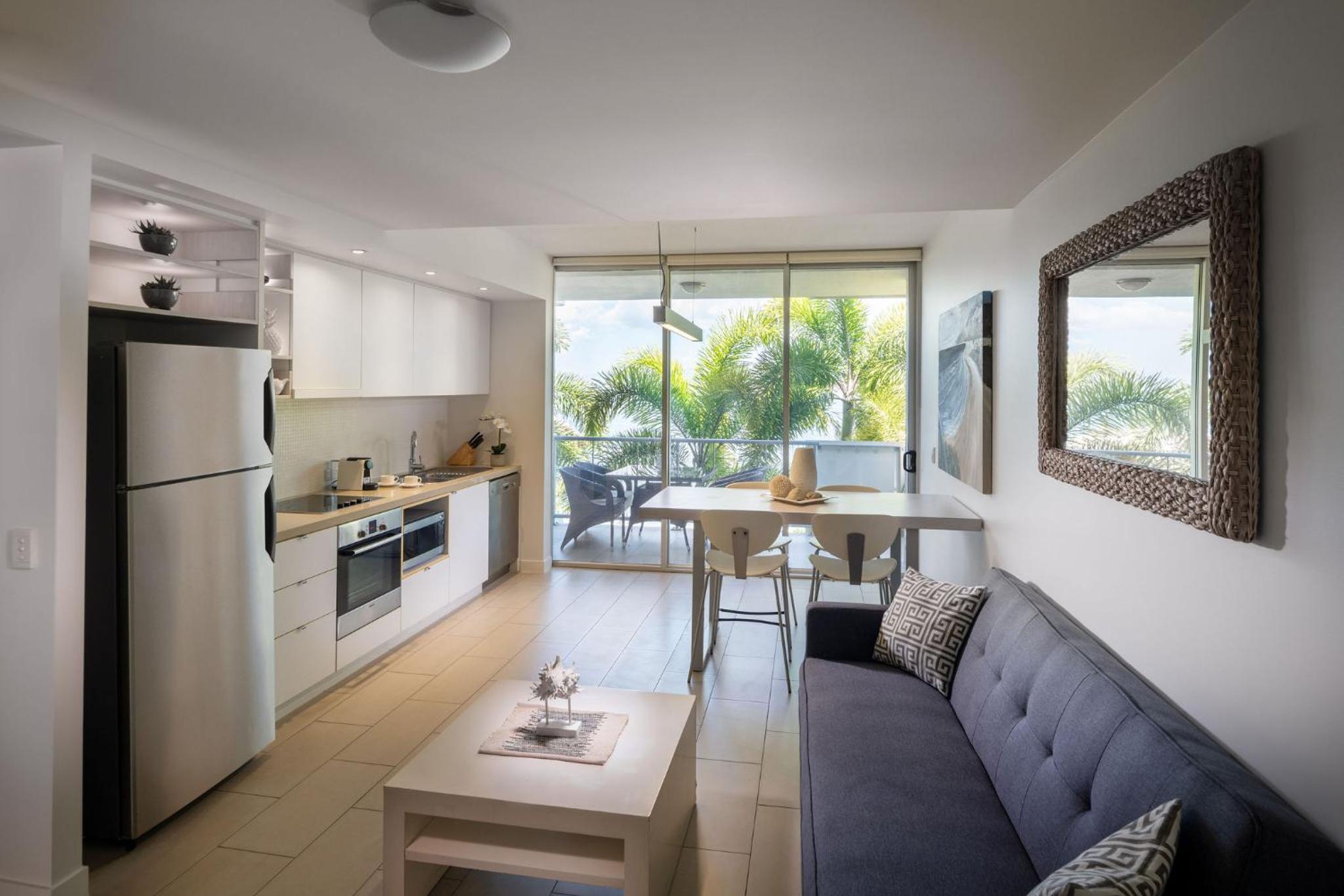 One-Bedroom Resort View Apartment - Photo 11