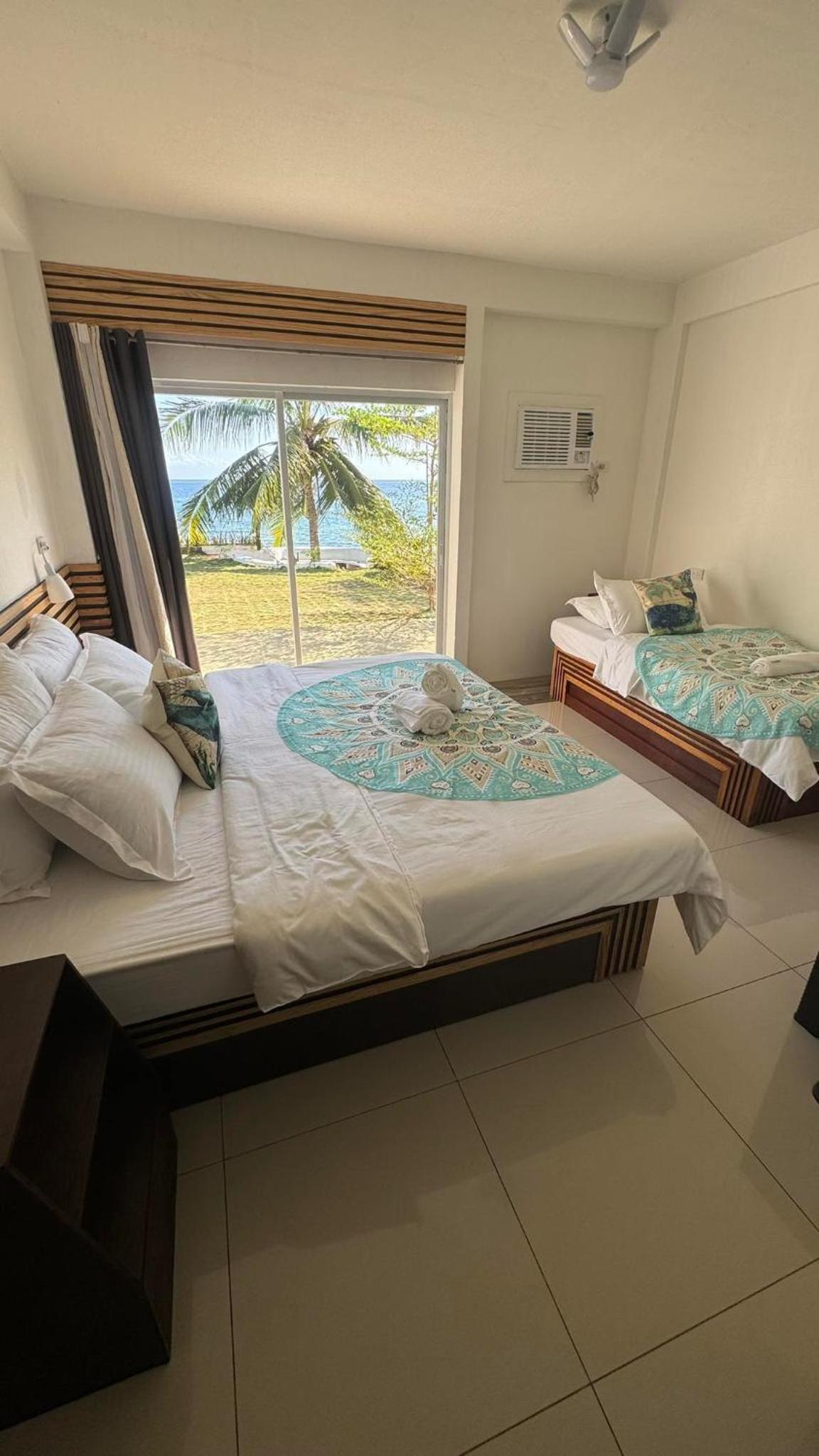 Family Room With Sea View photo 1