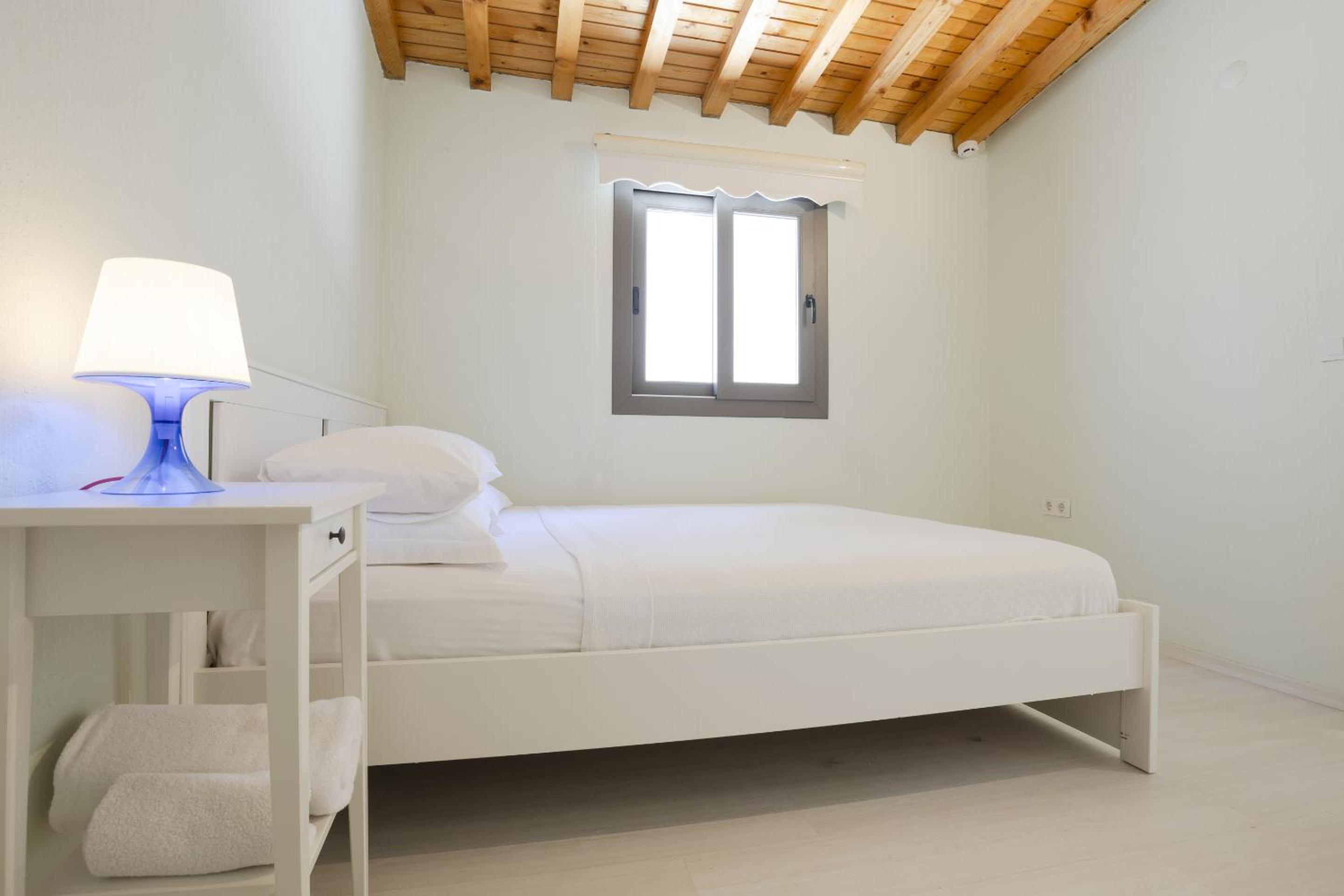 Suite Apartment - Photo 12
