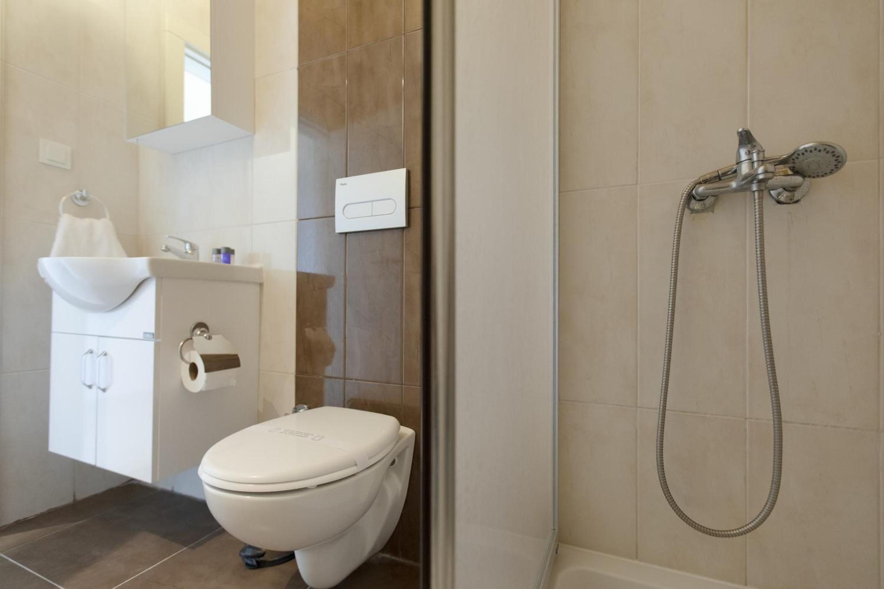 Suite Apartment - Photo 5