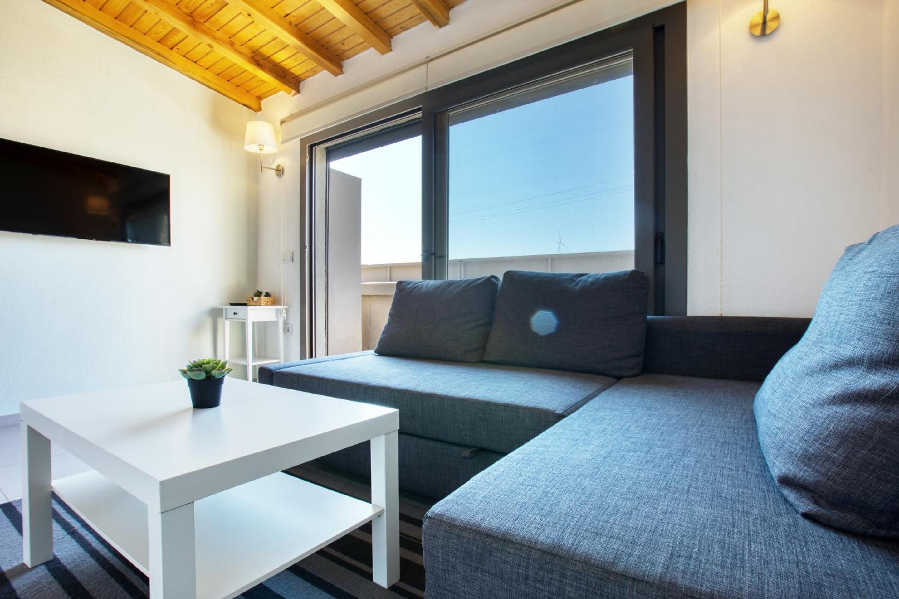 Suite Apartment - Photo 7