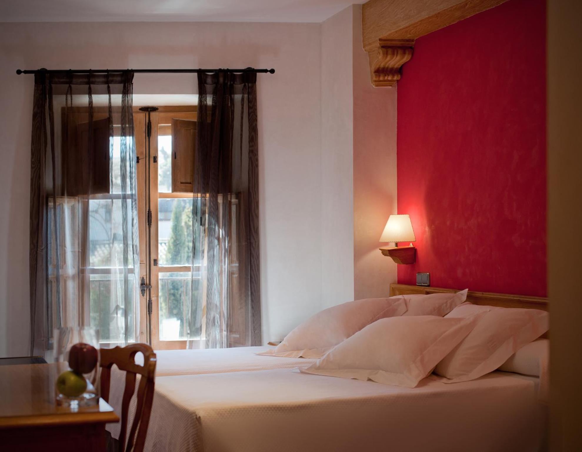 Double Room - Photo 9