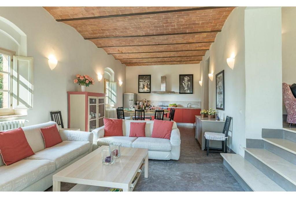 Eight-Bedroom Villa
