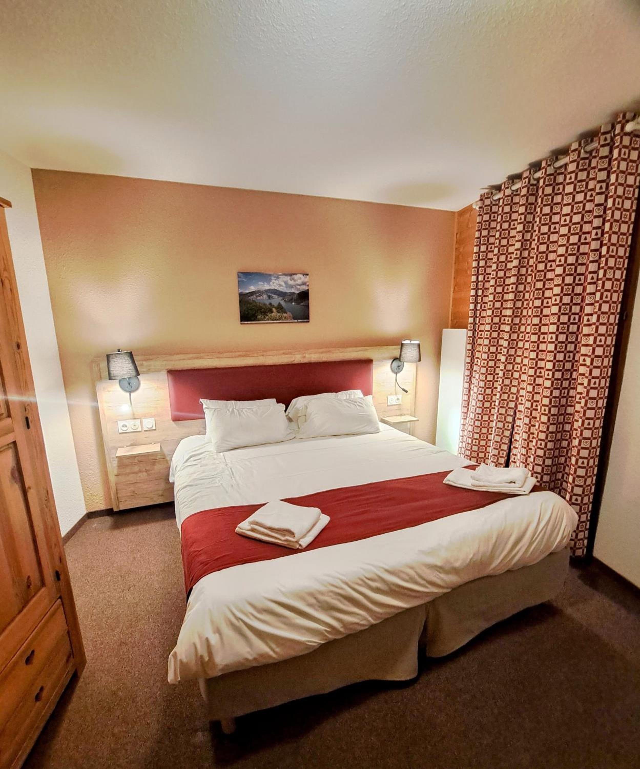 Chambre Double - Vue sur Montagne