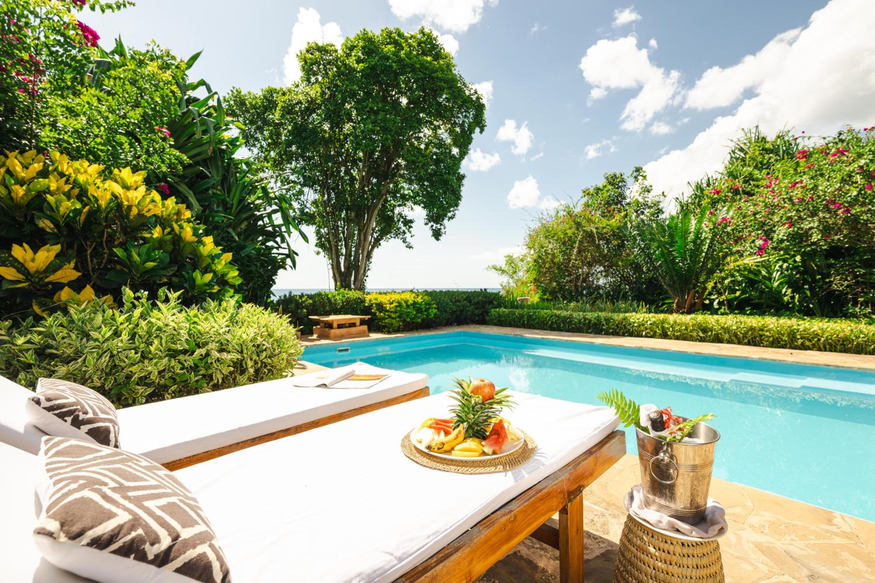 Ocean Access Villa With Pool