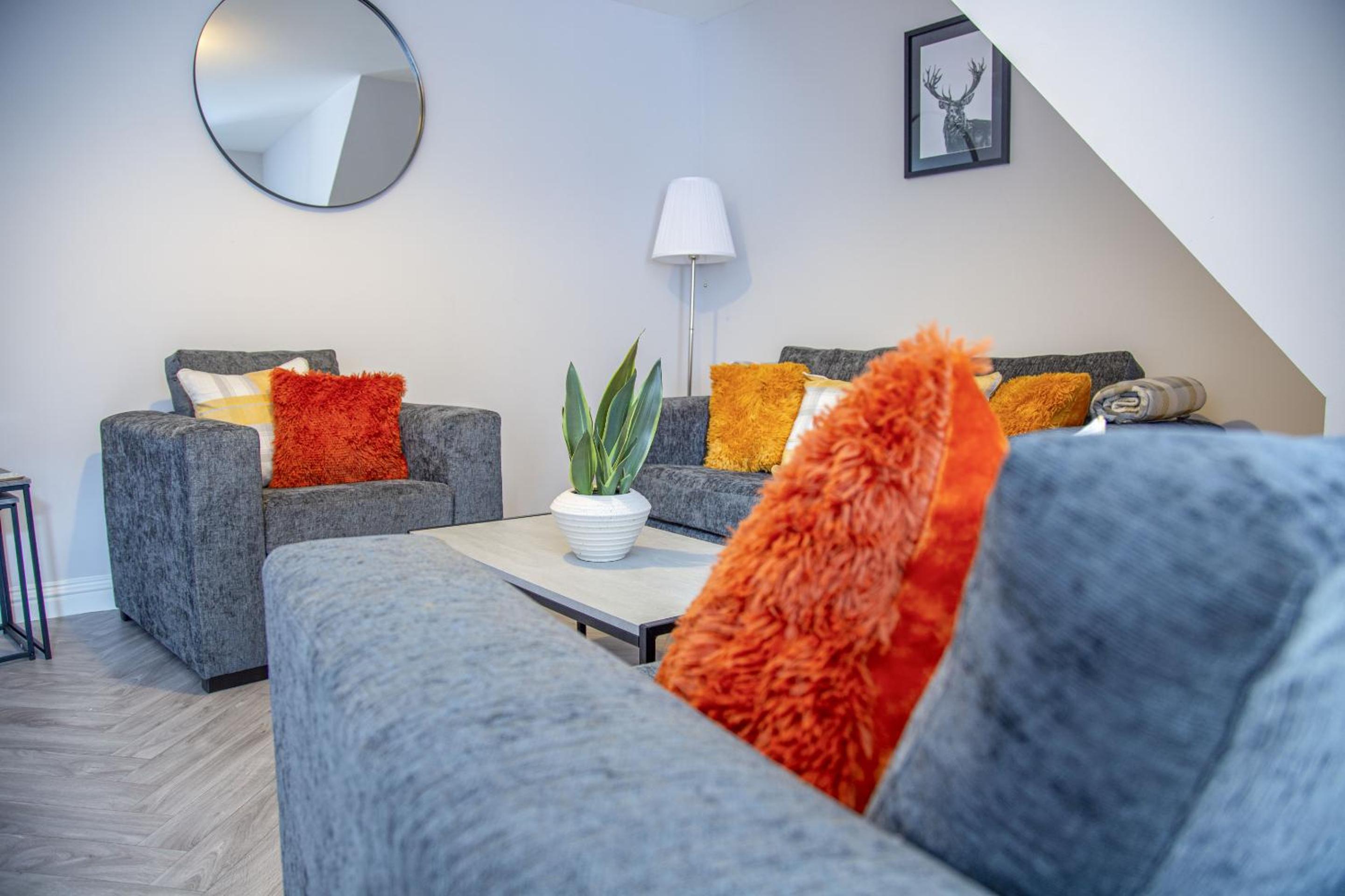 Three-Bedroom House photo 2
