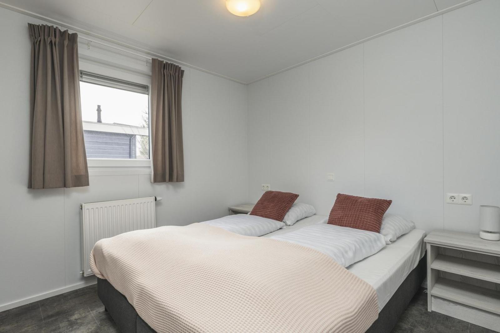 Three-Bedroom House photo 3