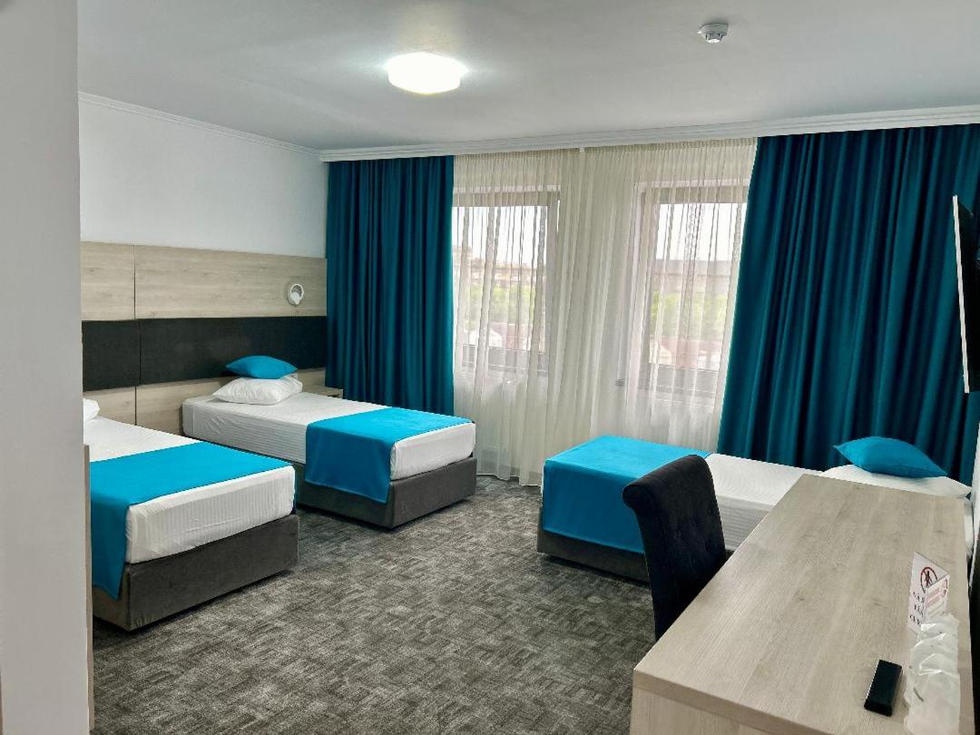 Triple Room - Photo 2