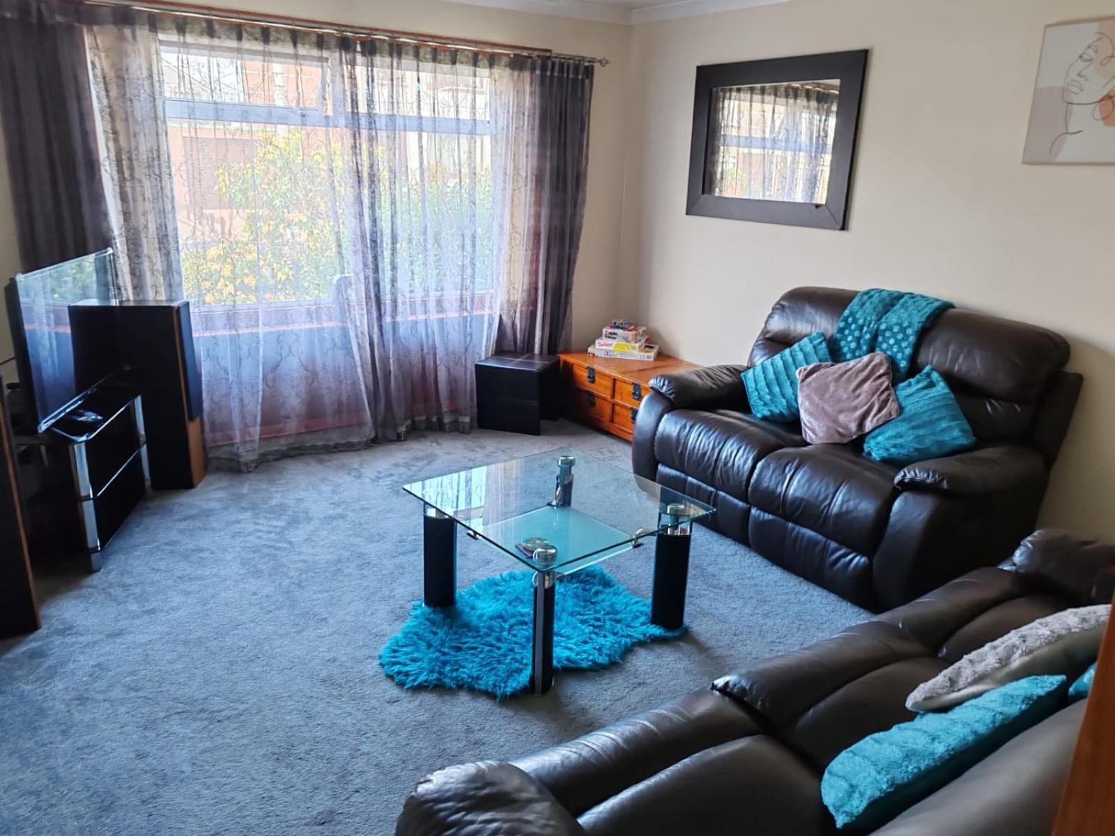 Standard Double Room - Photo 10