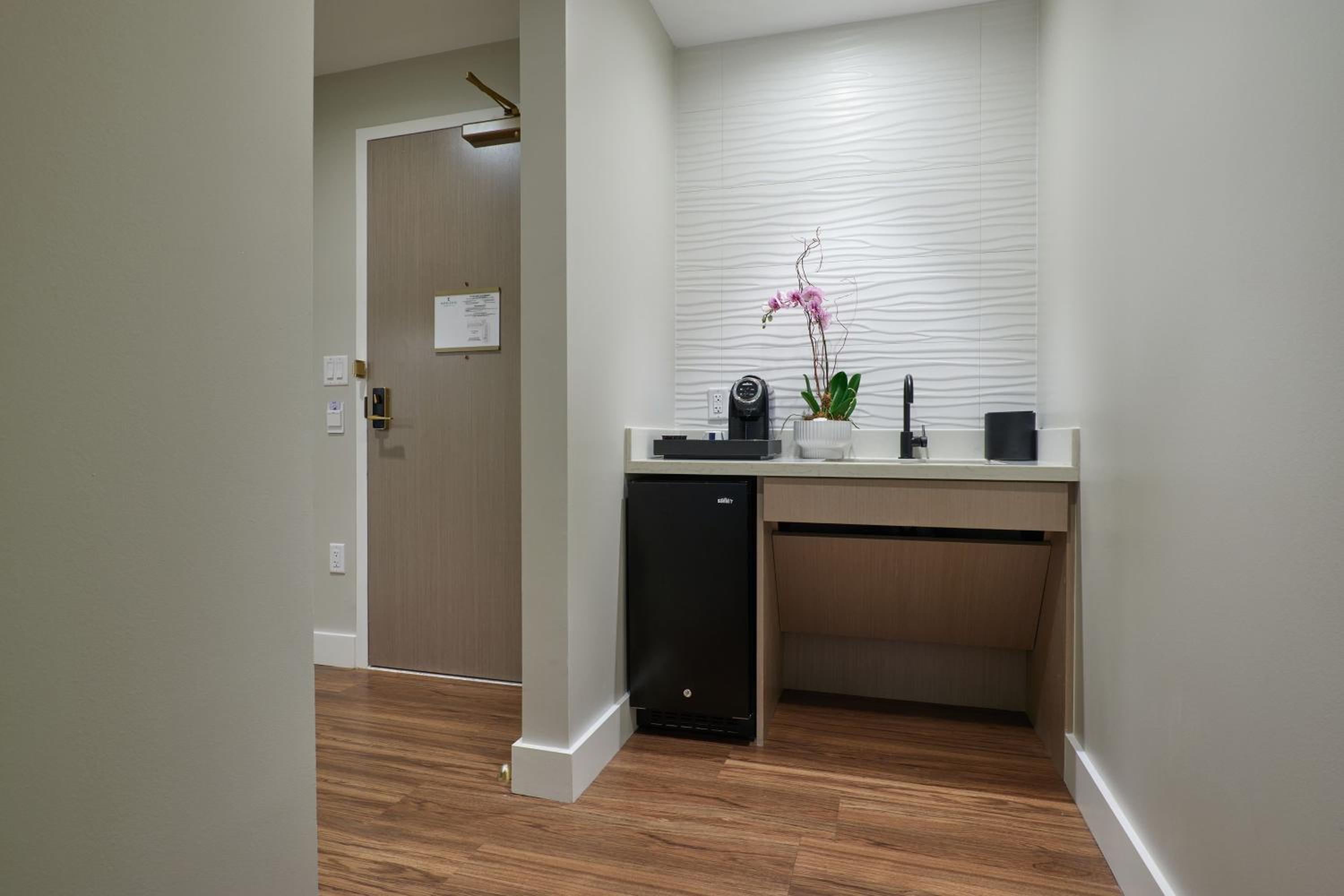 Junior Suite King, Junior Suite, 1 King - Photo 6