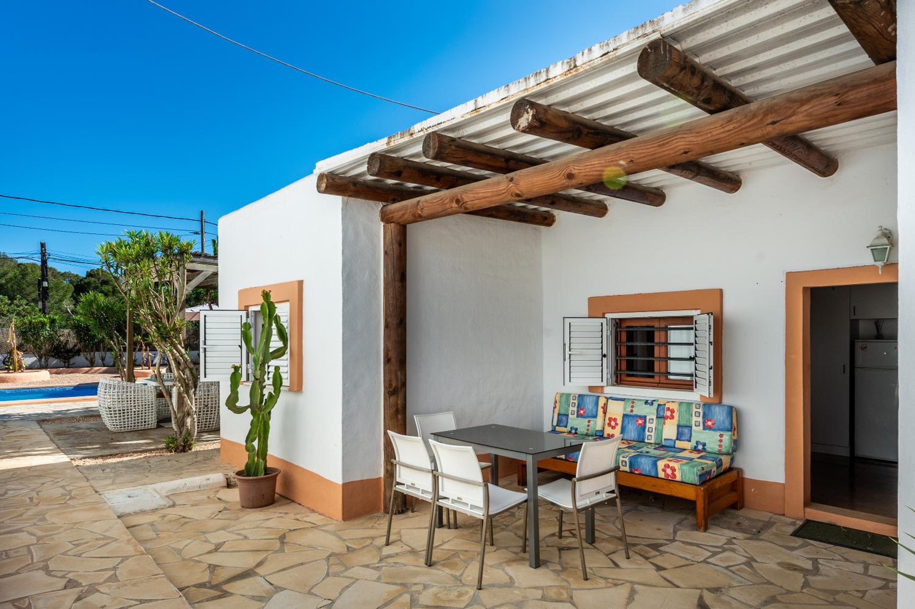 Villa photo 3