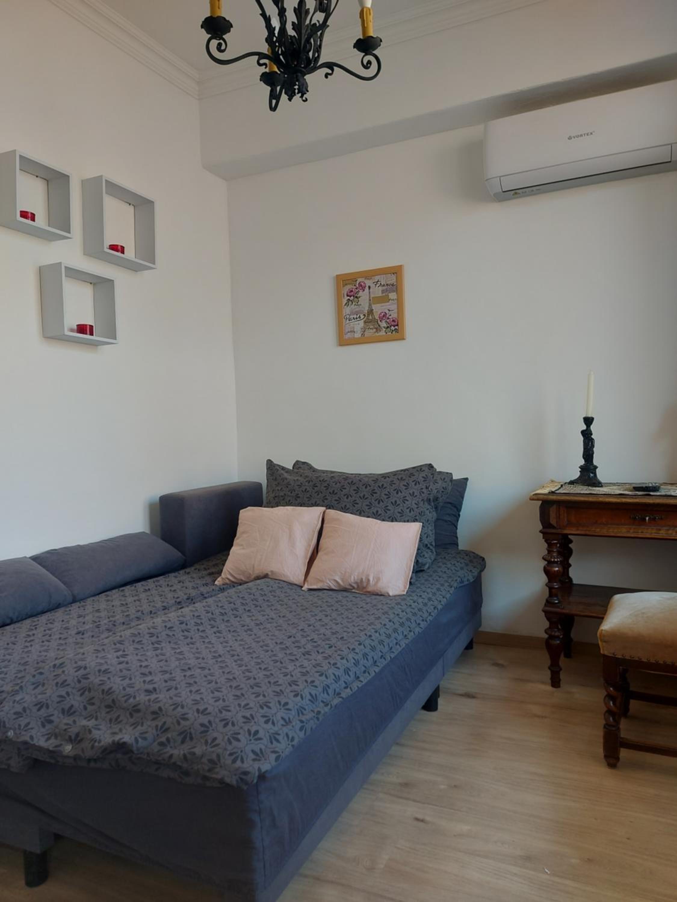 One-Bedroom Apartment - Photo 26