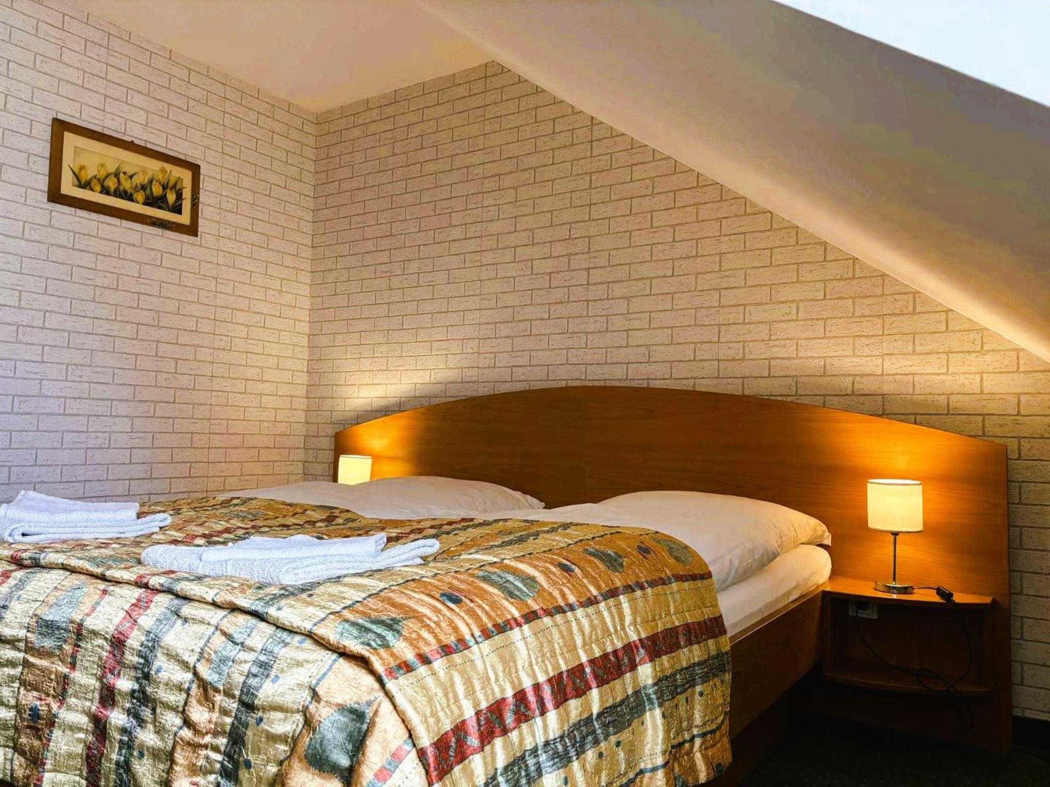 Double Room - Photo 9