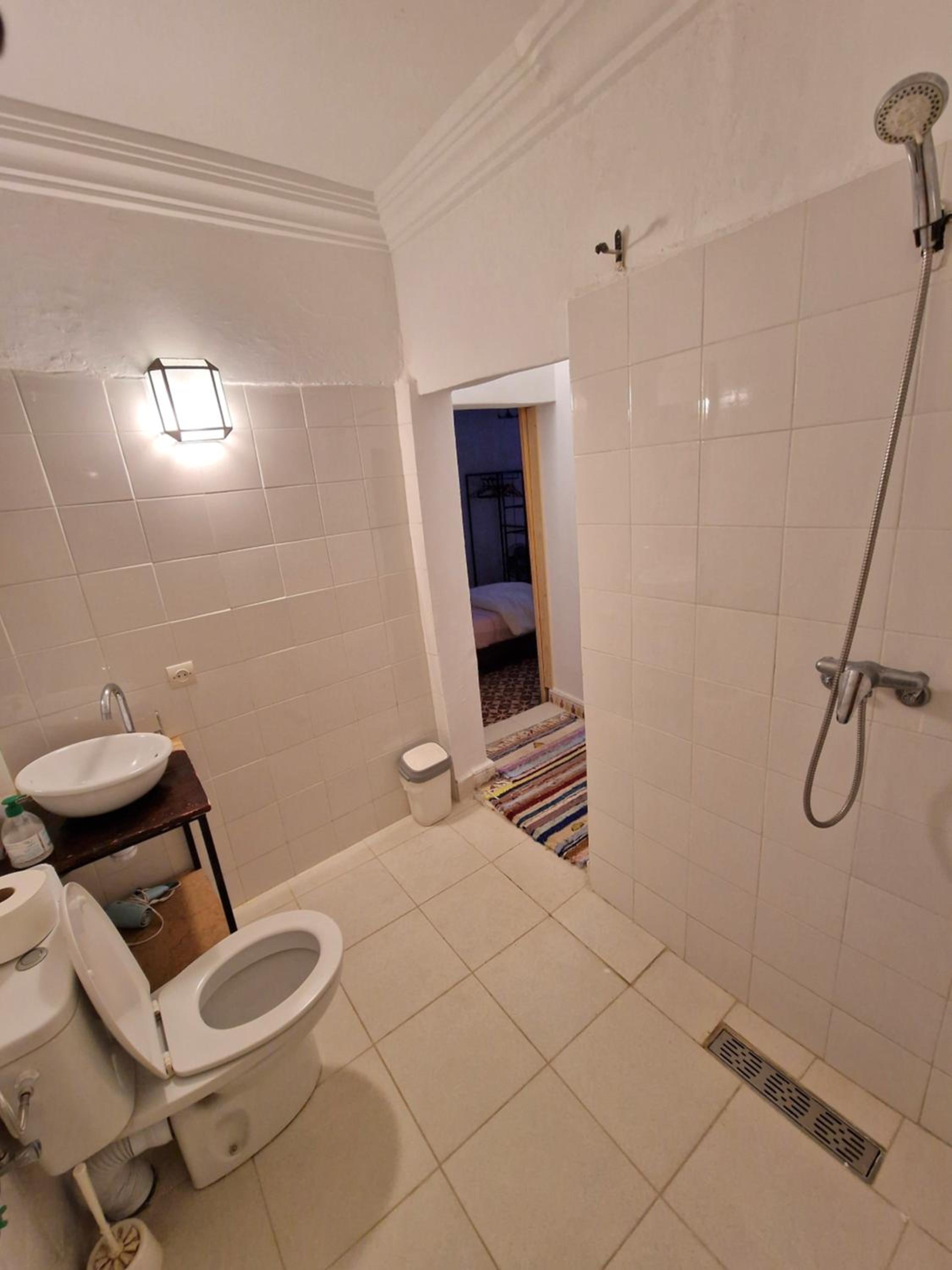 Standard Triple Room - Photo 8