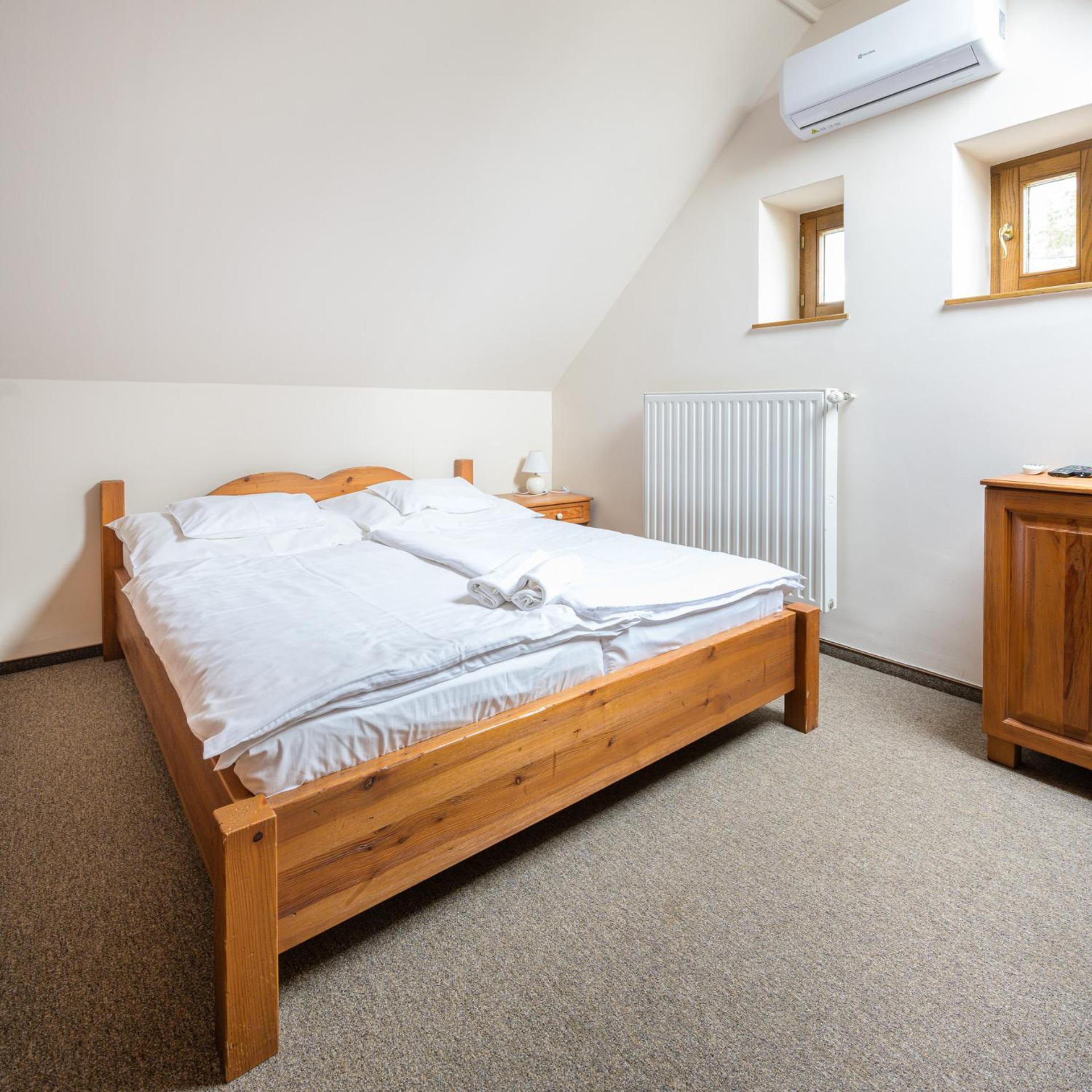 Double Room - Photo 3