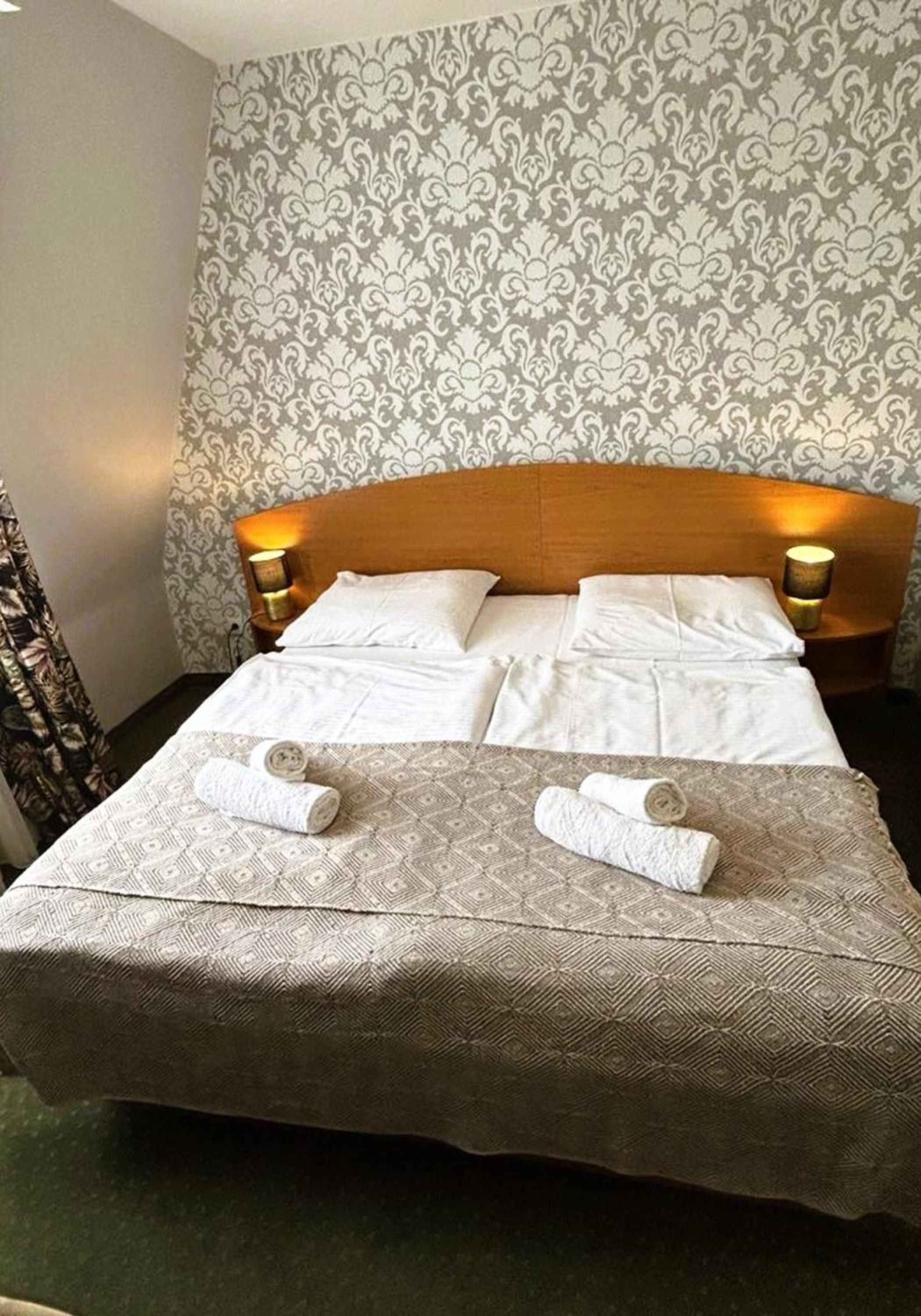 Double Room - Photo 1