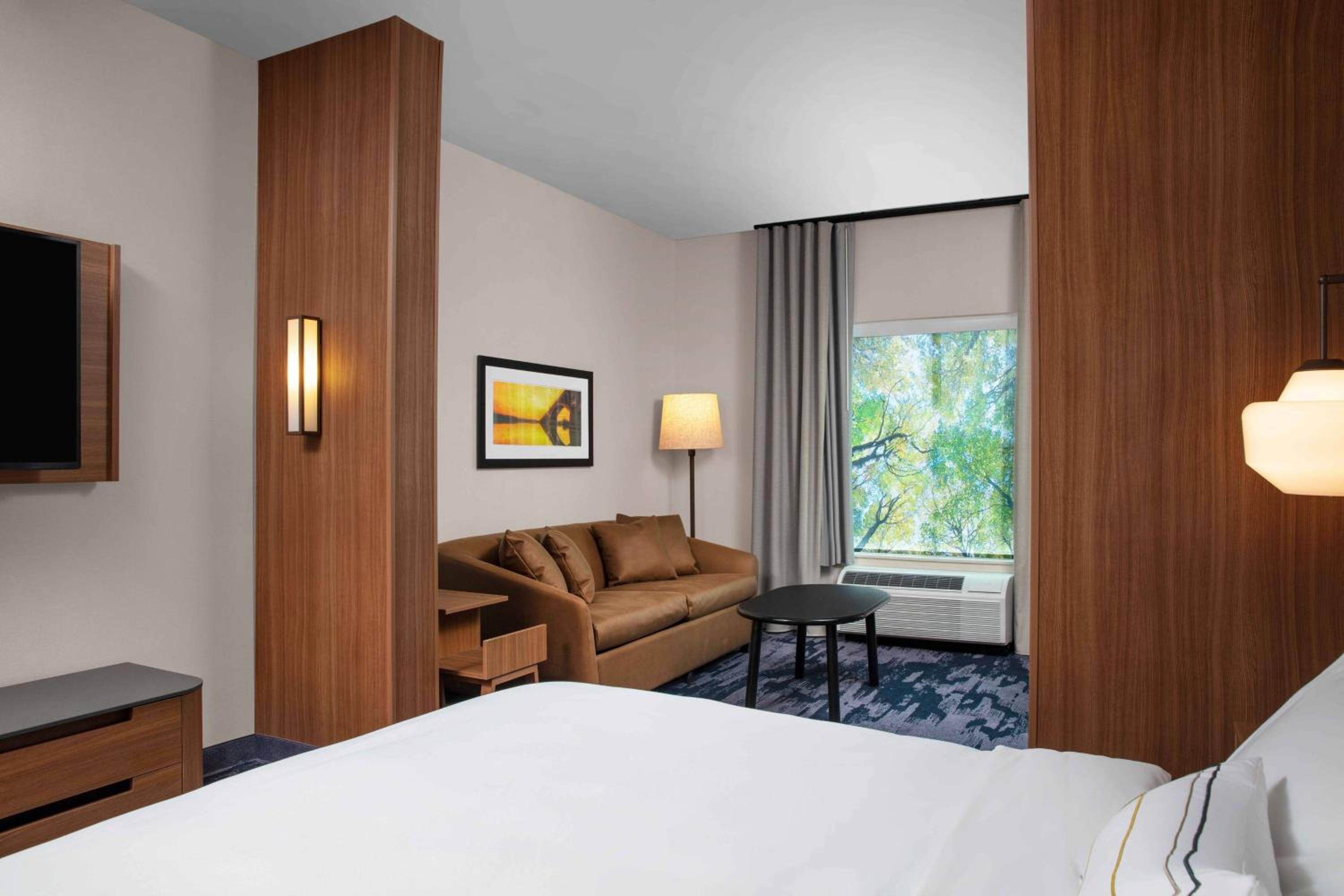 King Suite with Sofa Bed - Photo 6