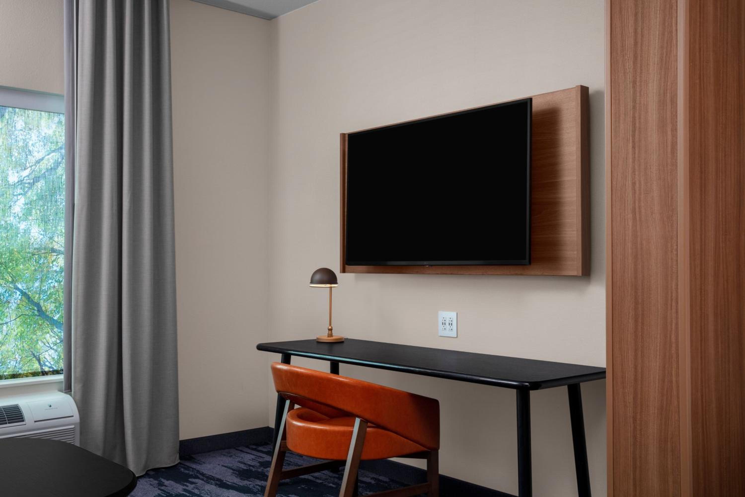 King Suite with Sofa Bed - Photo 2