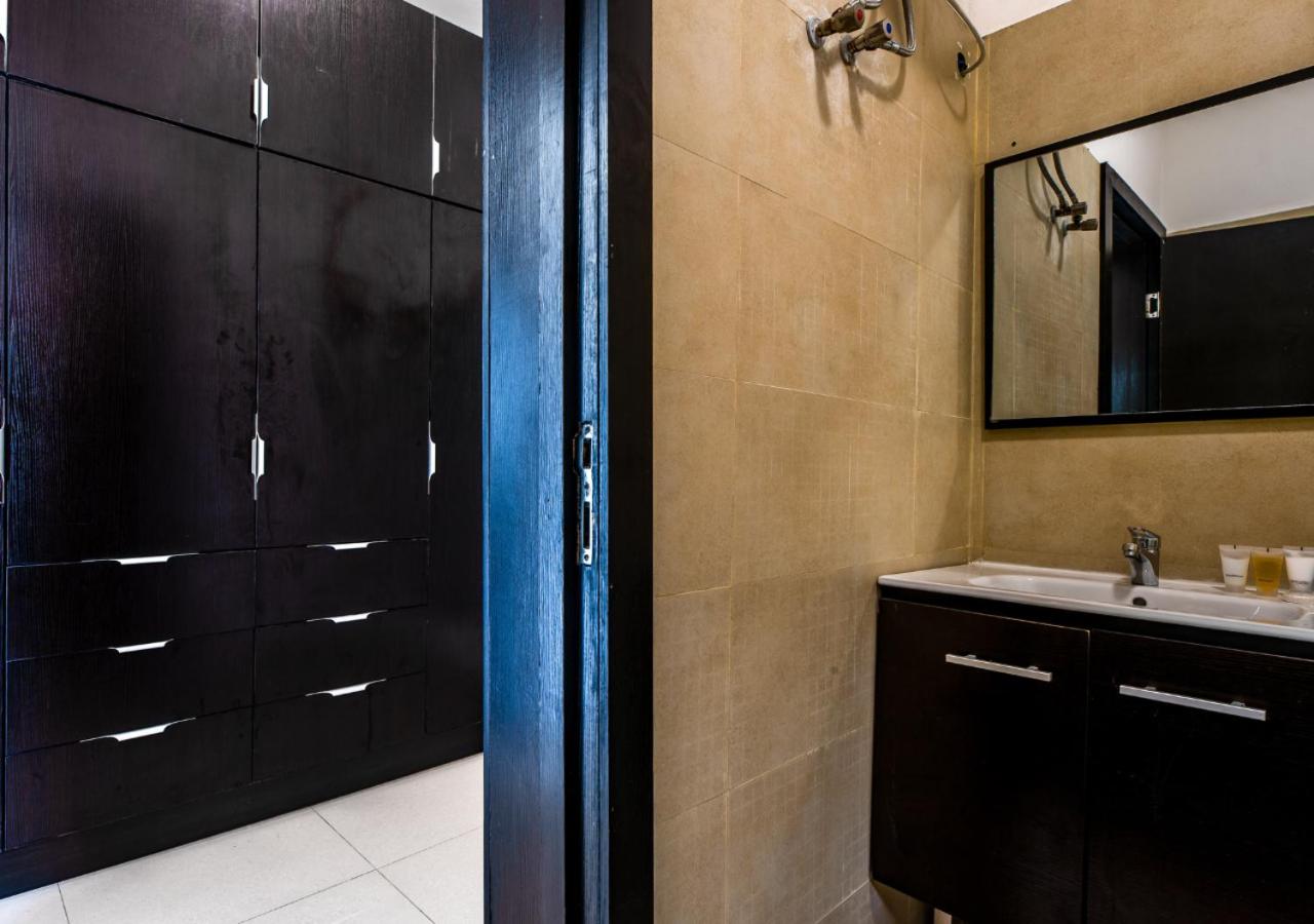 Three-Bedroom Apartment - Photo 7