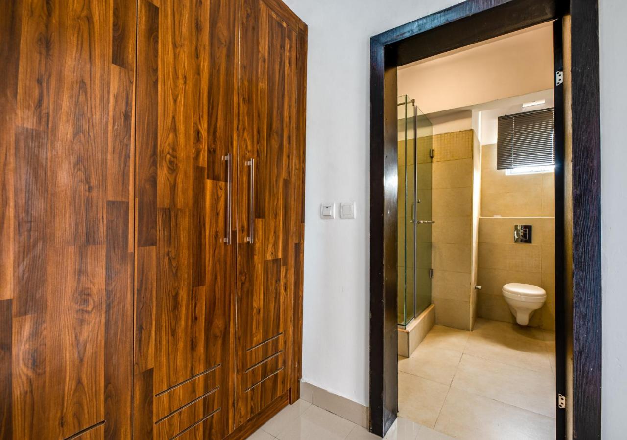 Three-Bedroom Apartment - Photo 8