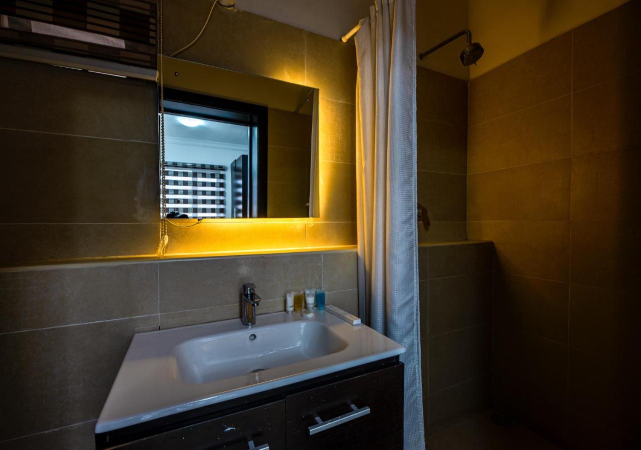 Two-Bedroom Apartment - Photo 8