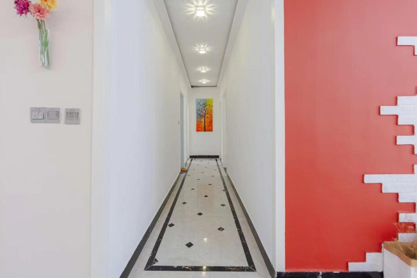 Three-Bedroom Apartment A photo 2