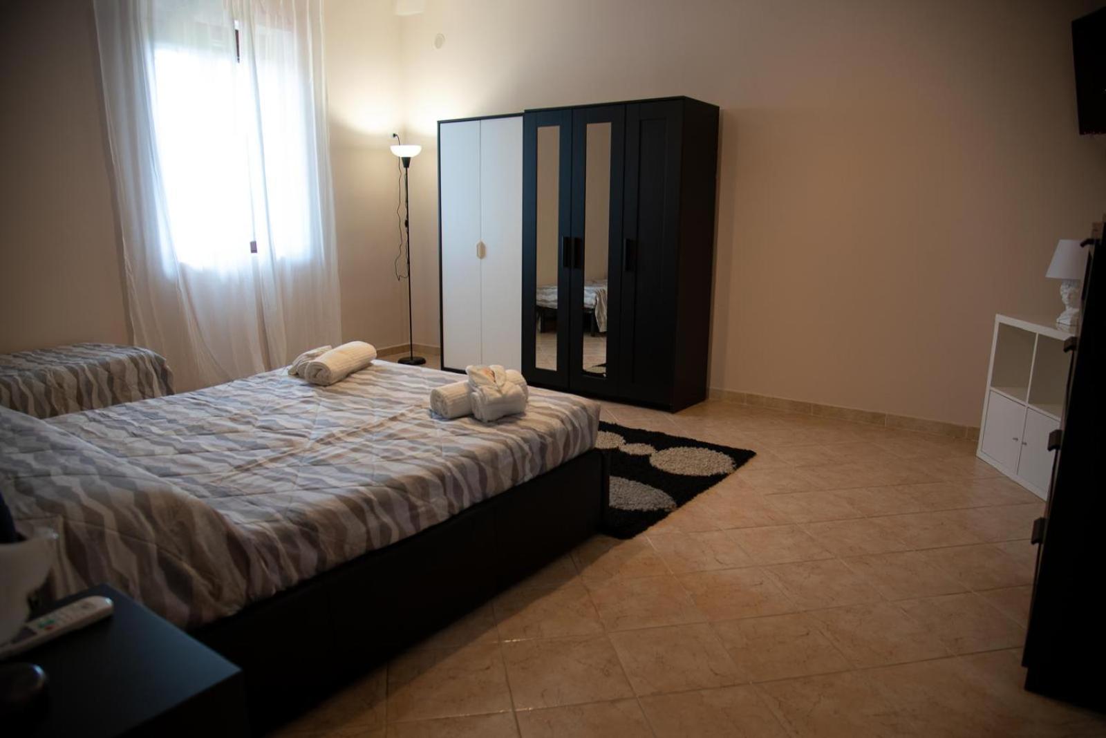 Deluxe Room (2 Adults + 1 Child) photo 1