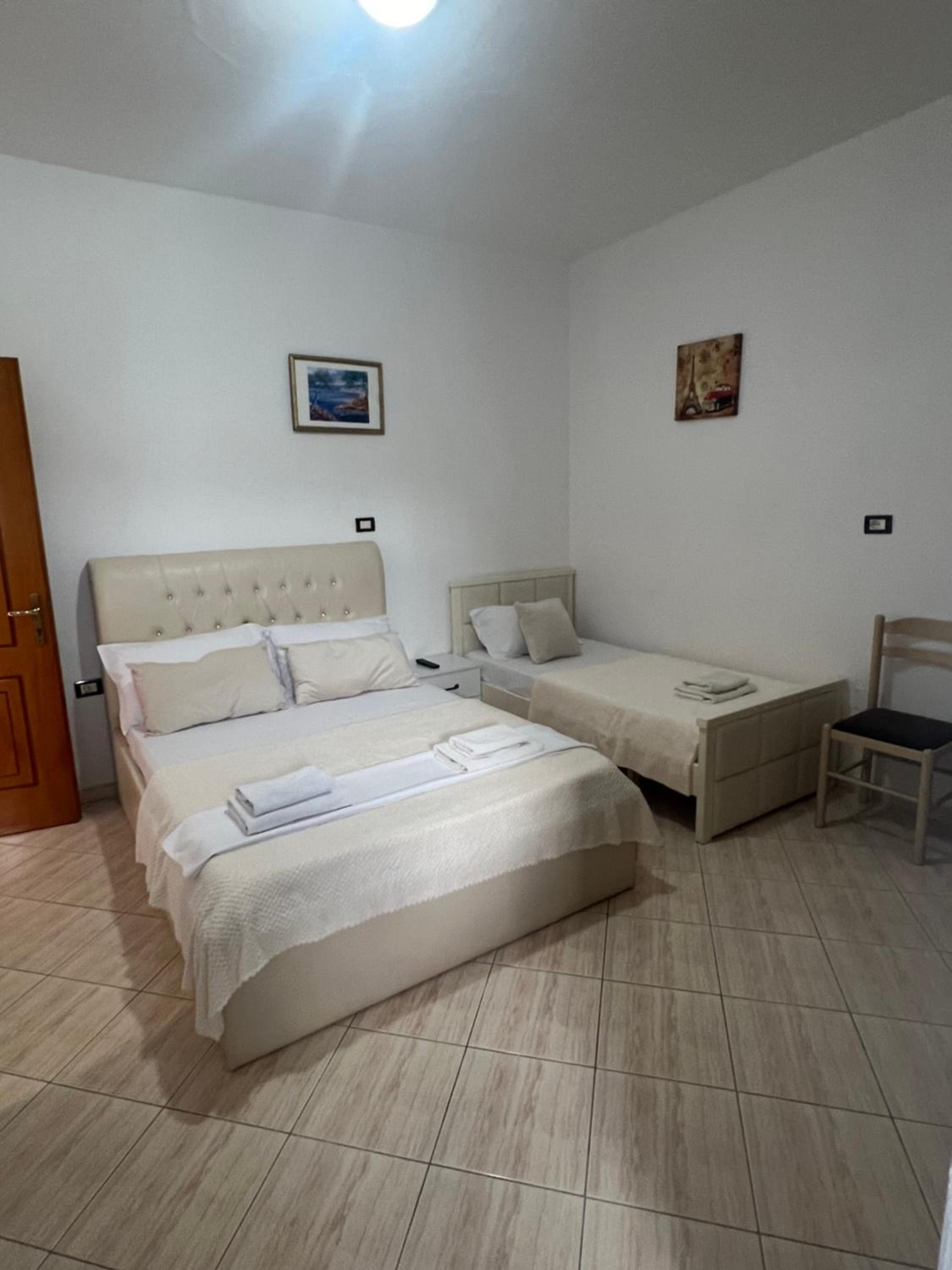 Deluxe King Suite
