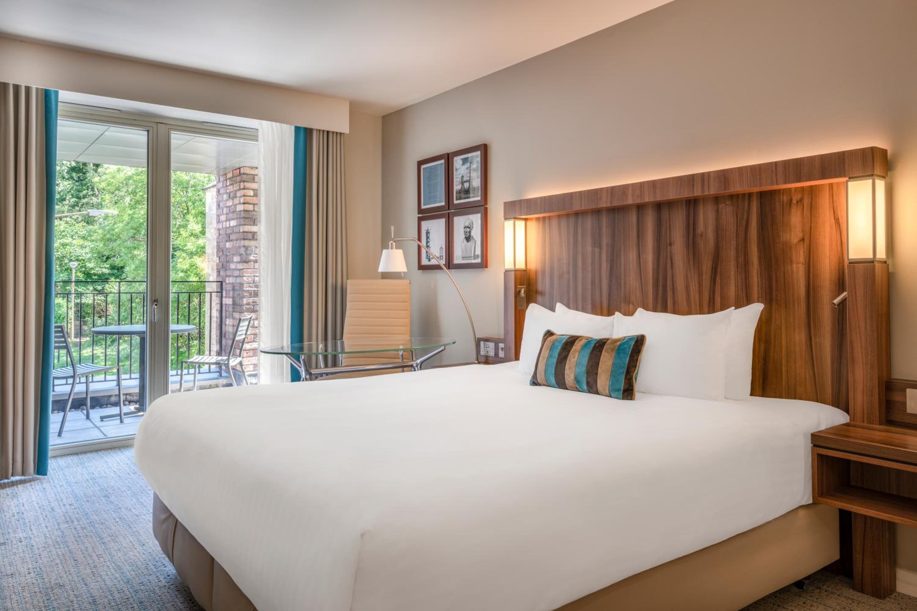 King Room with Balcony
