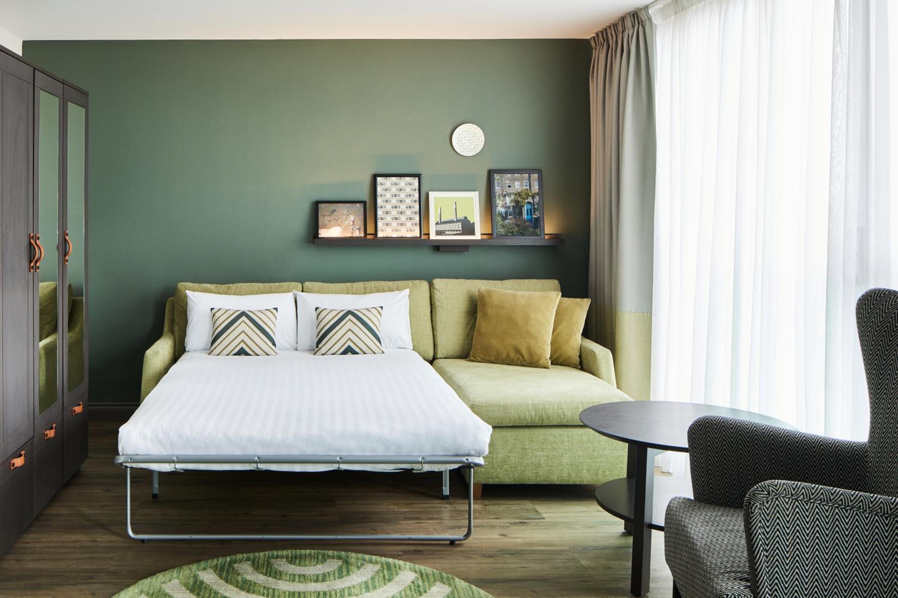 Deluxe Studio Suite photo 1