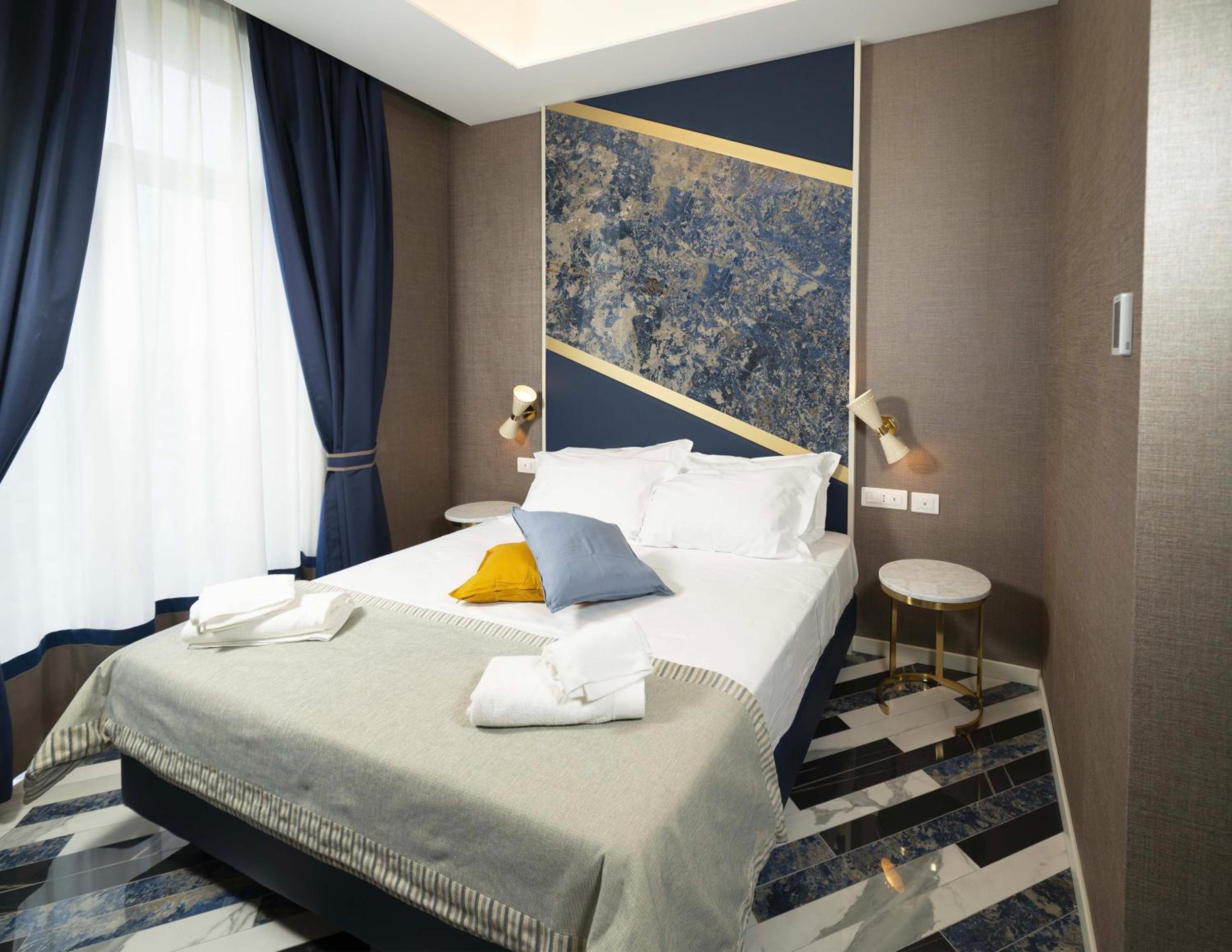 Superior Double Room with Sea View - Photo 8