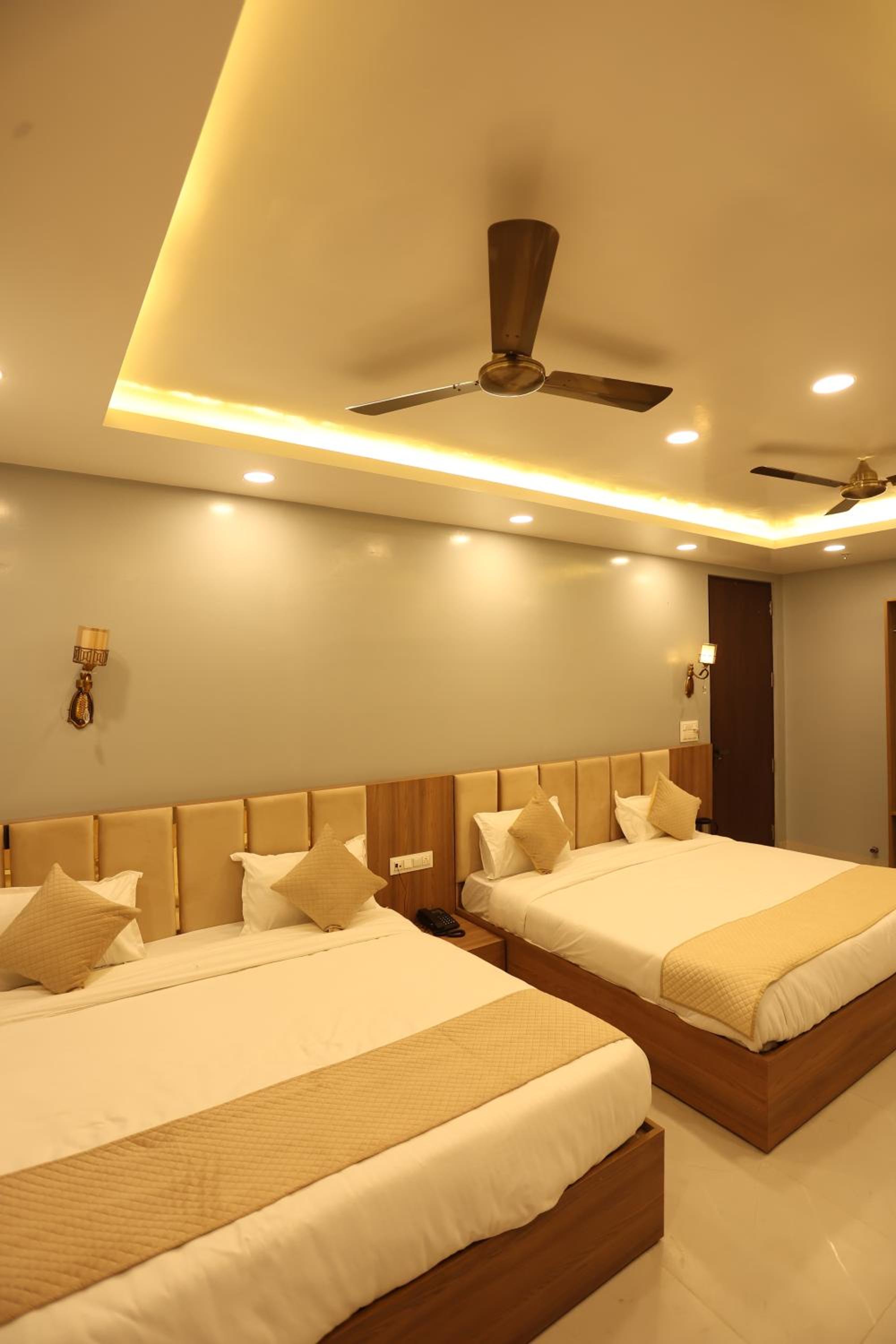 Family Room - Photo 1
