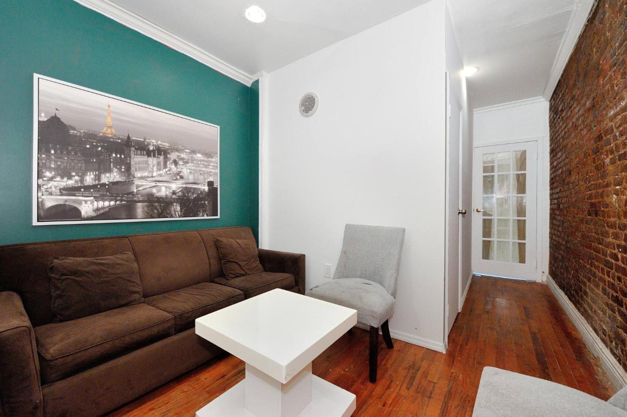 Apartment photo 3