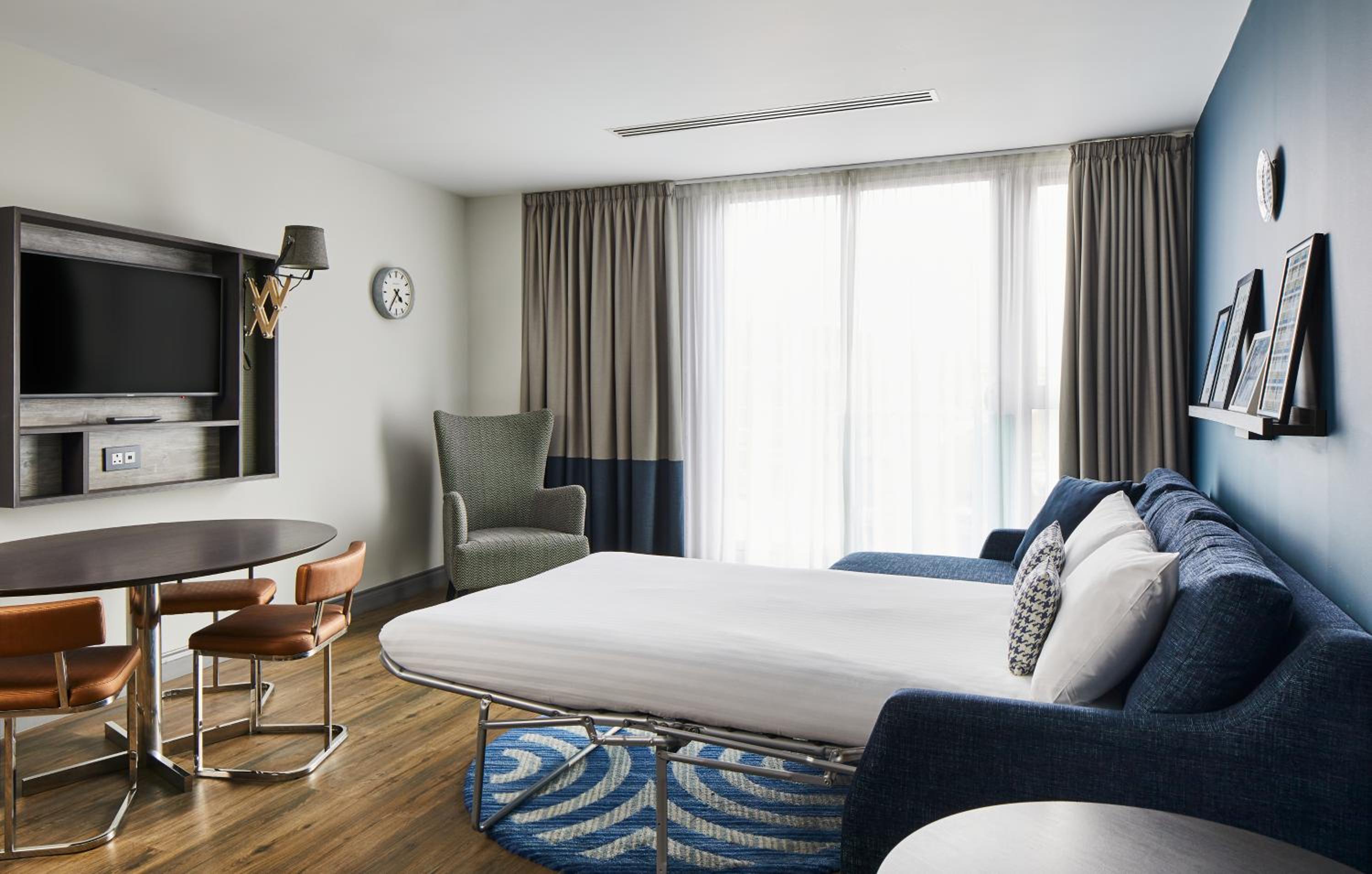 Two-Bedroom Suite photo 2
