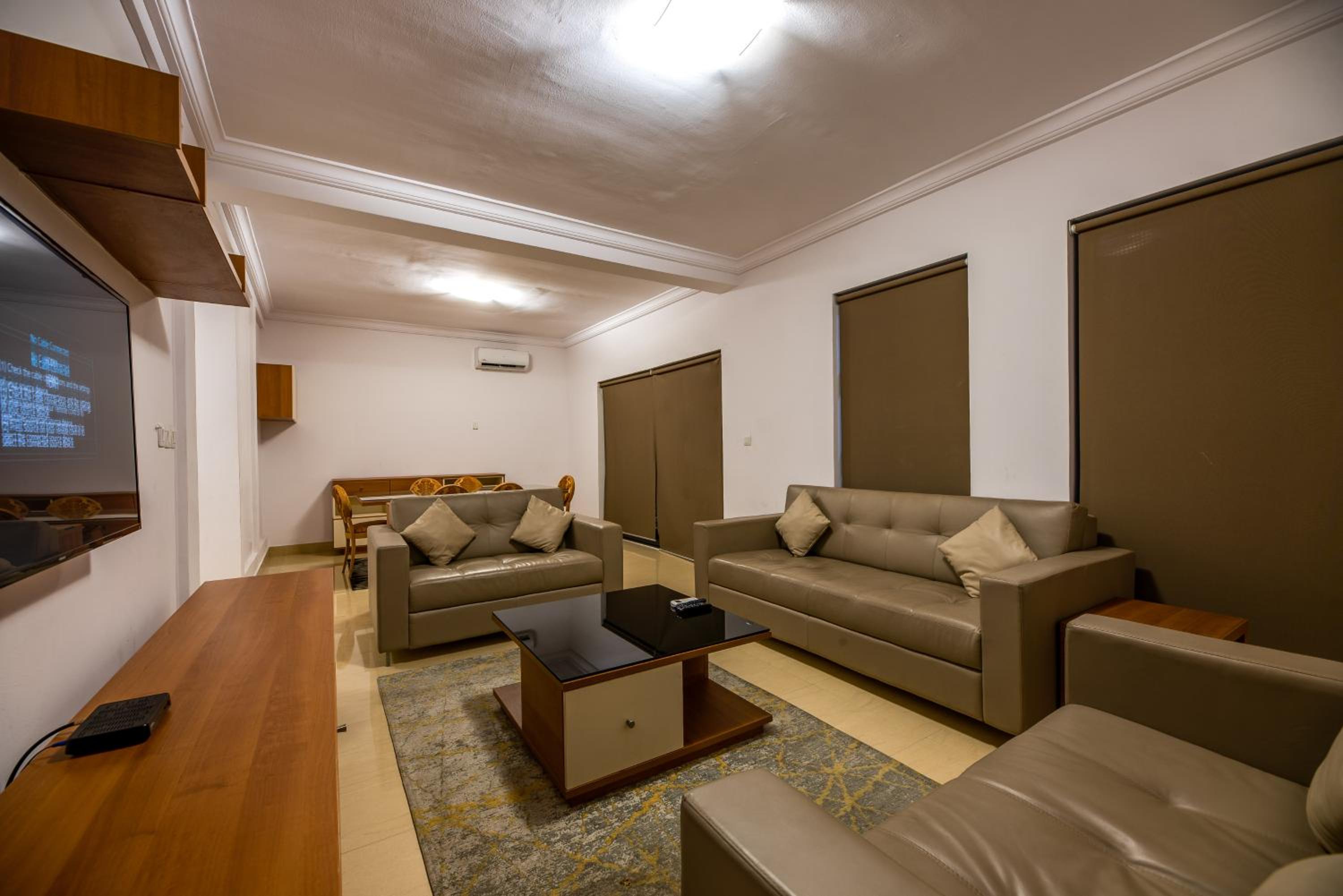 Two-Bedroom Apartment - Photo 3