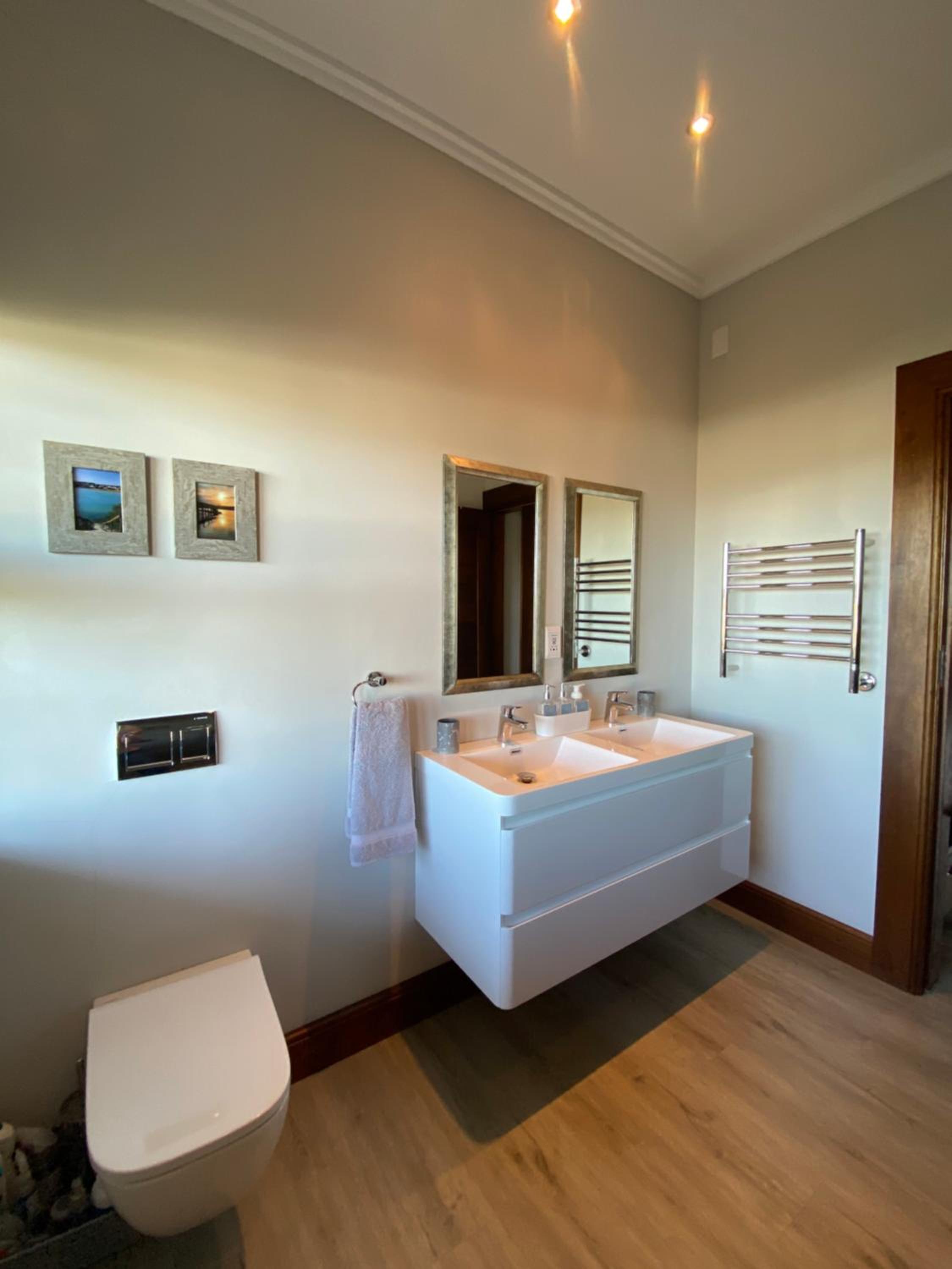 Apartment with Sea View - Photo 8